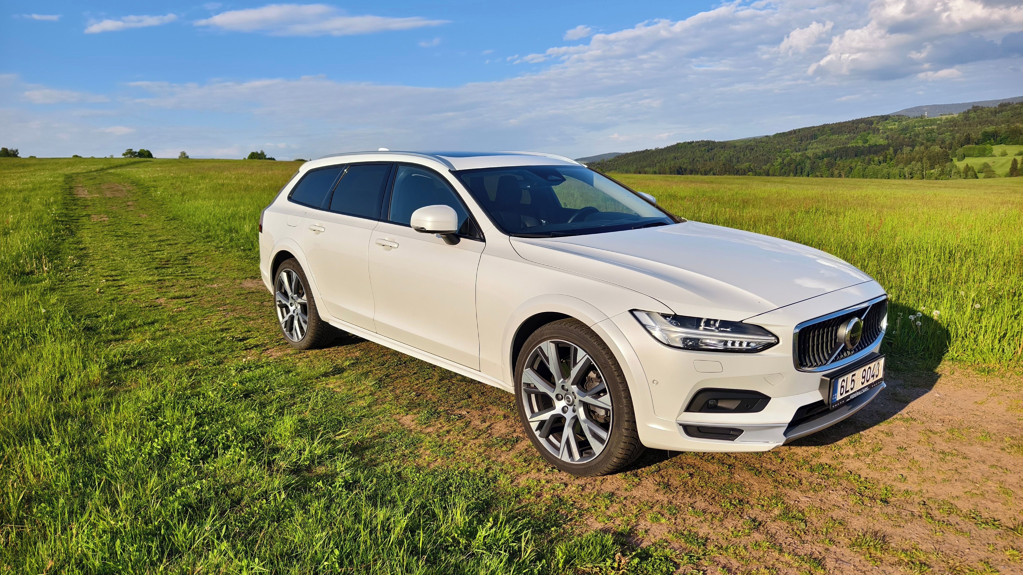 Volvo V90, Volvo V90 CC Ultimate 2022 Pol - fotka 3