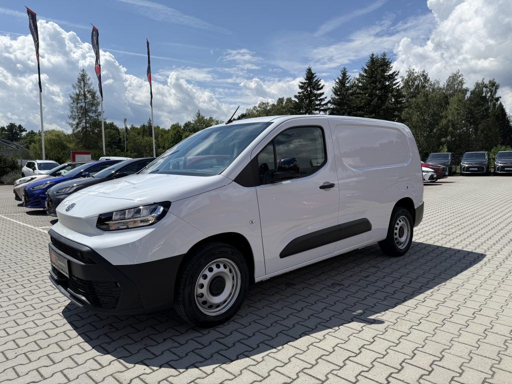Toyota Proace City, 1,5 Diesel 6M/T 130 Active - fotka 3