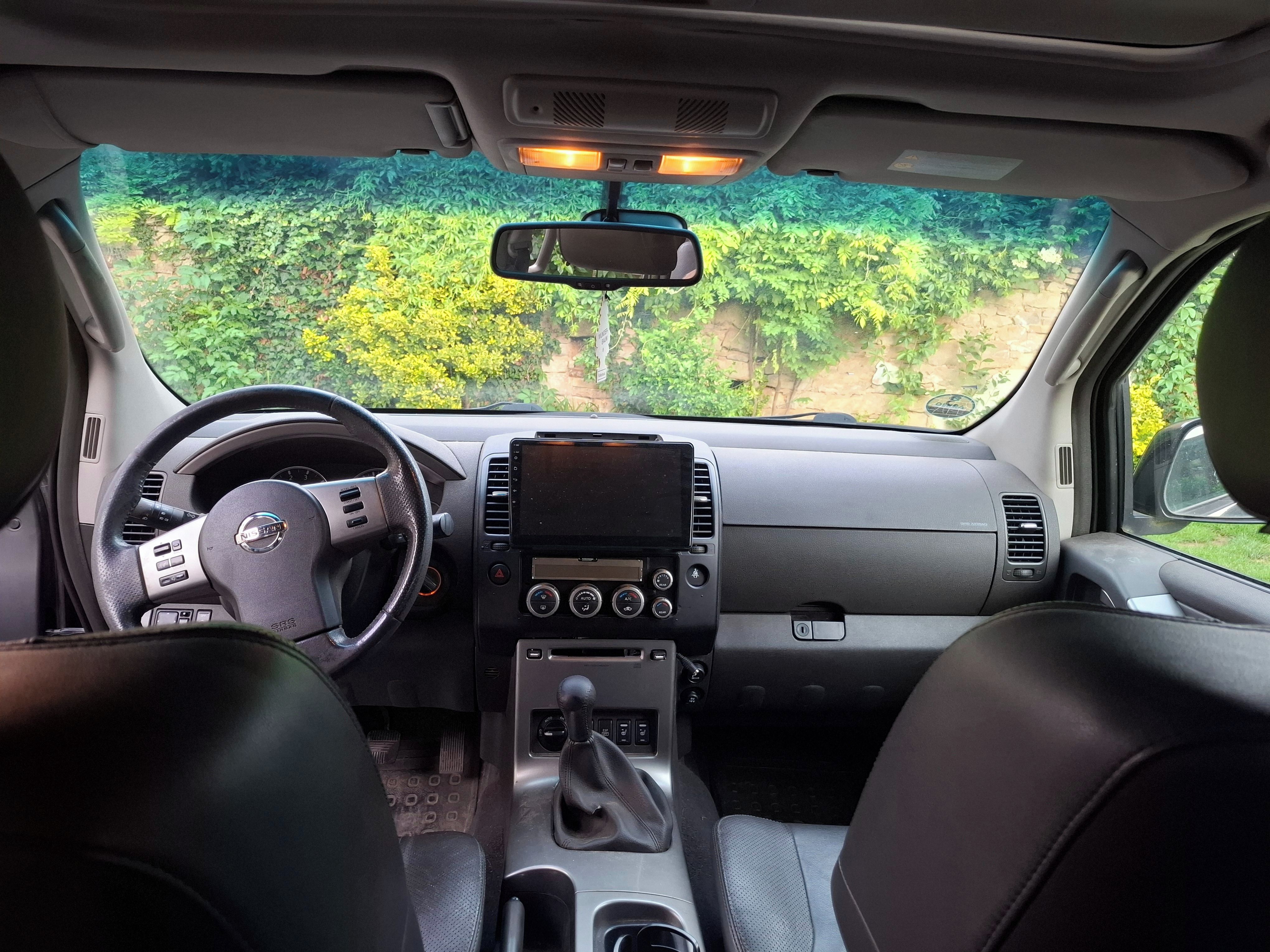 Nissan Pathfinder, 2.5 dCi 128kW 4x4 7 míst TOP - fotka 3