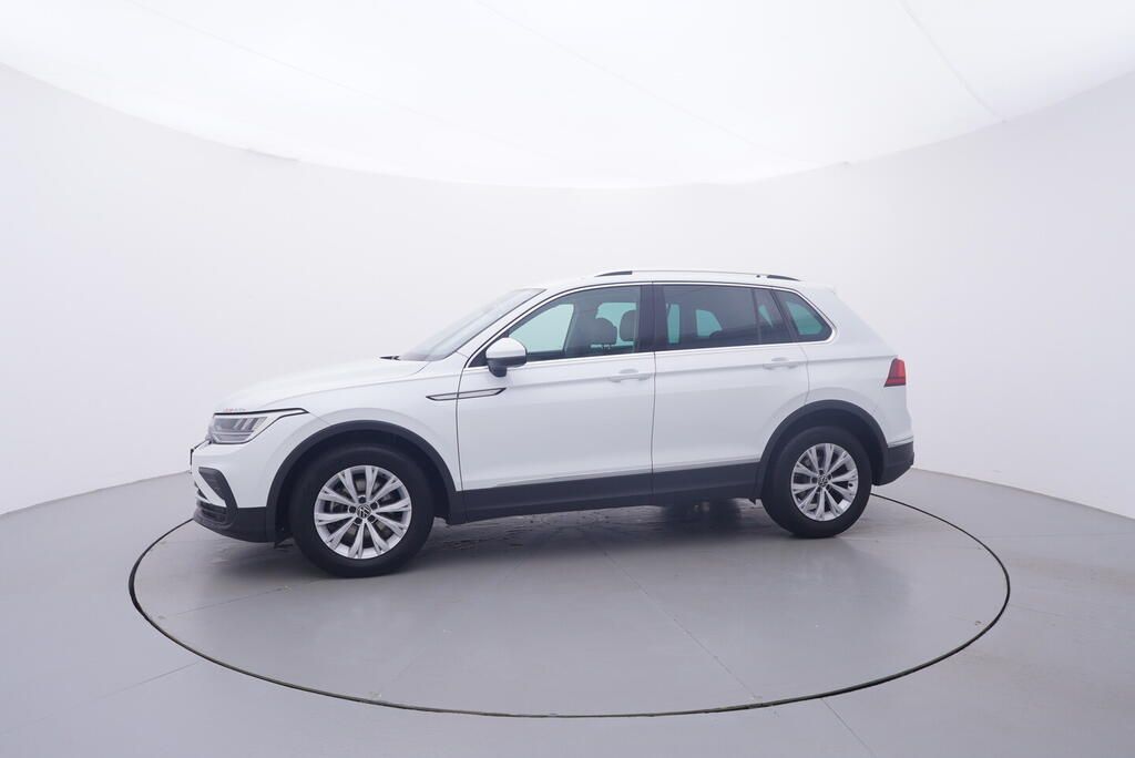 Volkswagen Tiguan, Life 2.0 TDI 90 kW - fotka 2