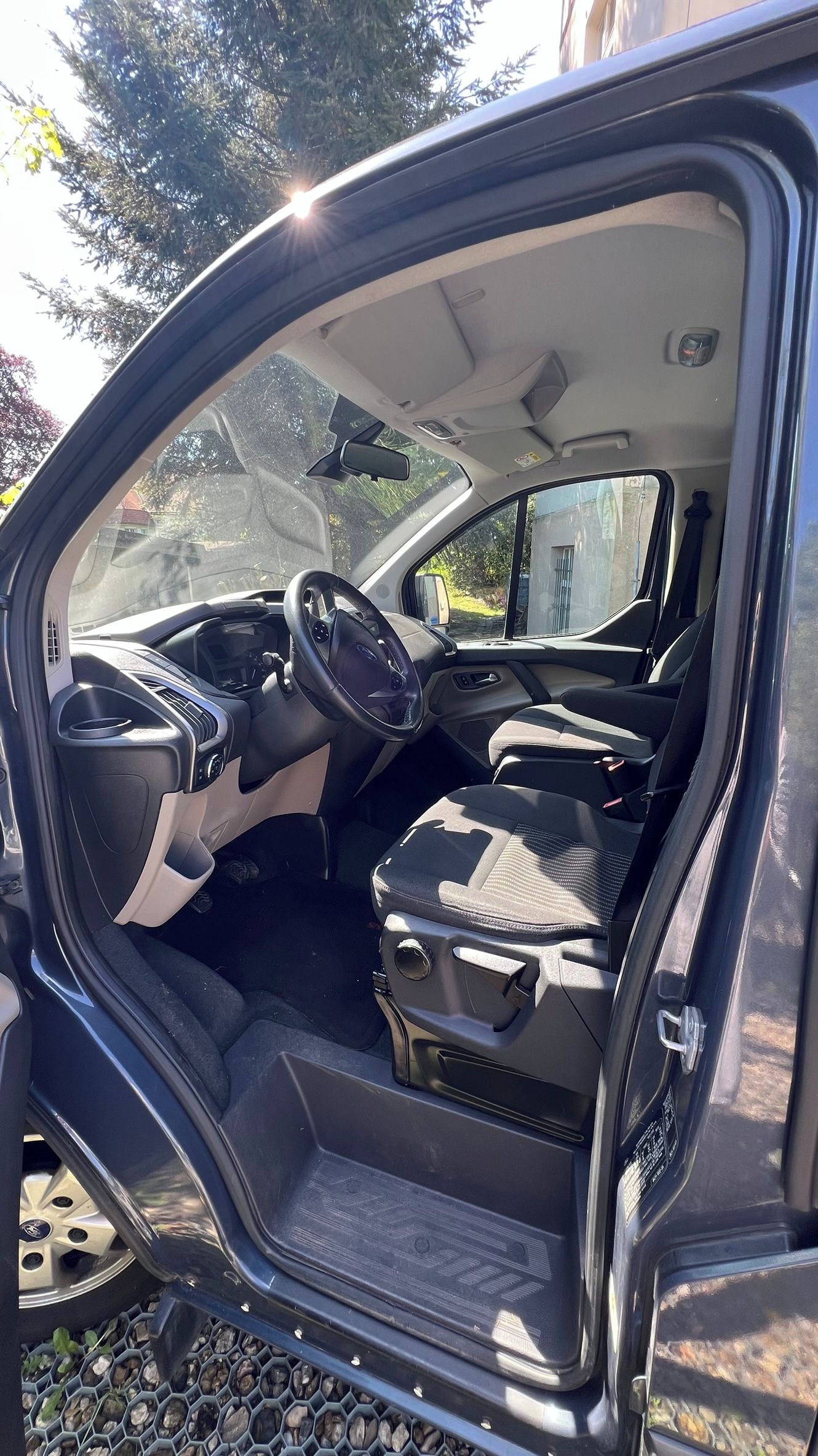 Ford Tourneo Custom, Ford Tourneo Custom - fotka 3