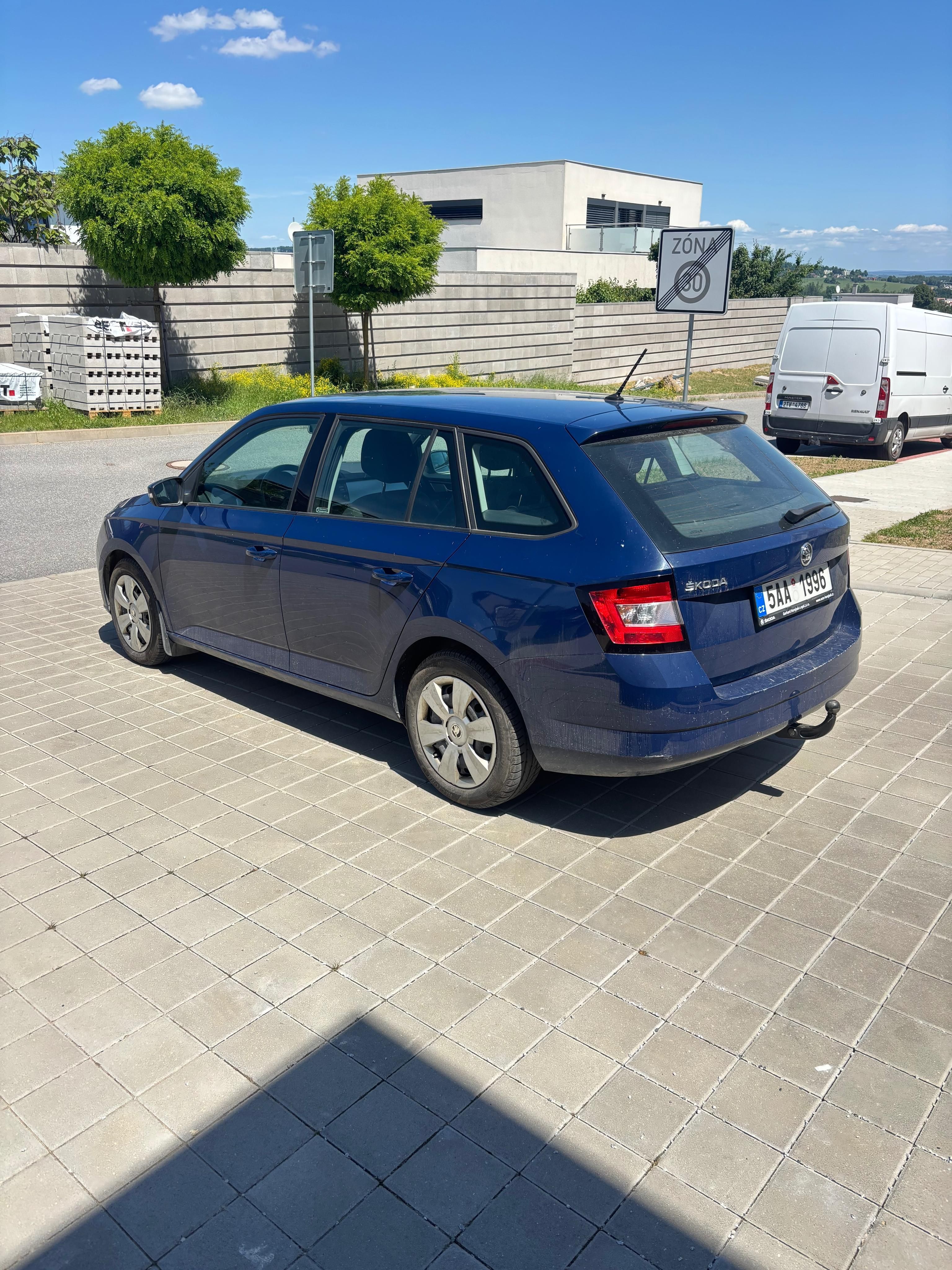 Škoda Fabia, 1.0 MPI, servisováno, tažné - fotka 3