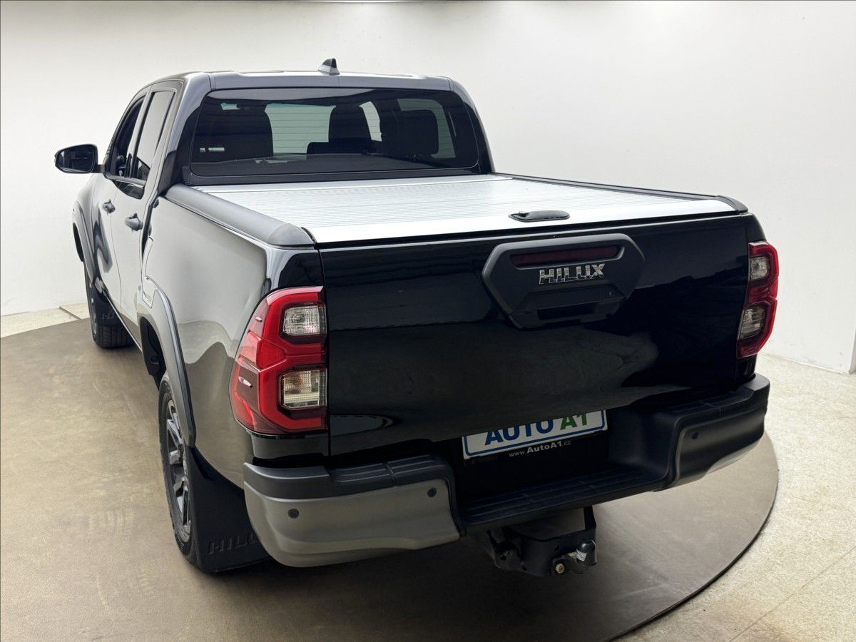Toyota Hilux, 2,8 INVICTIBLE DPH ZÁRUKA PPF - fotka 6
