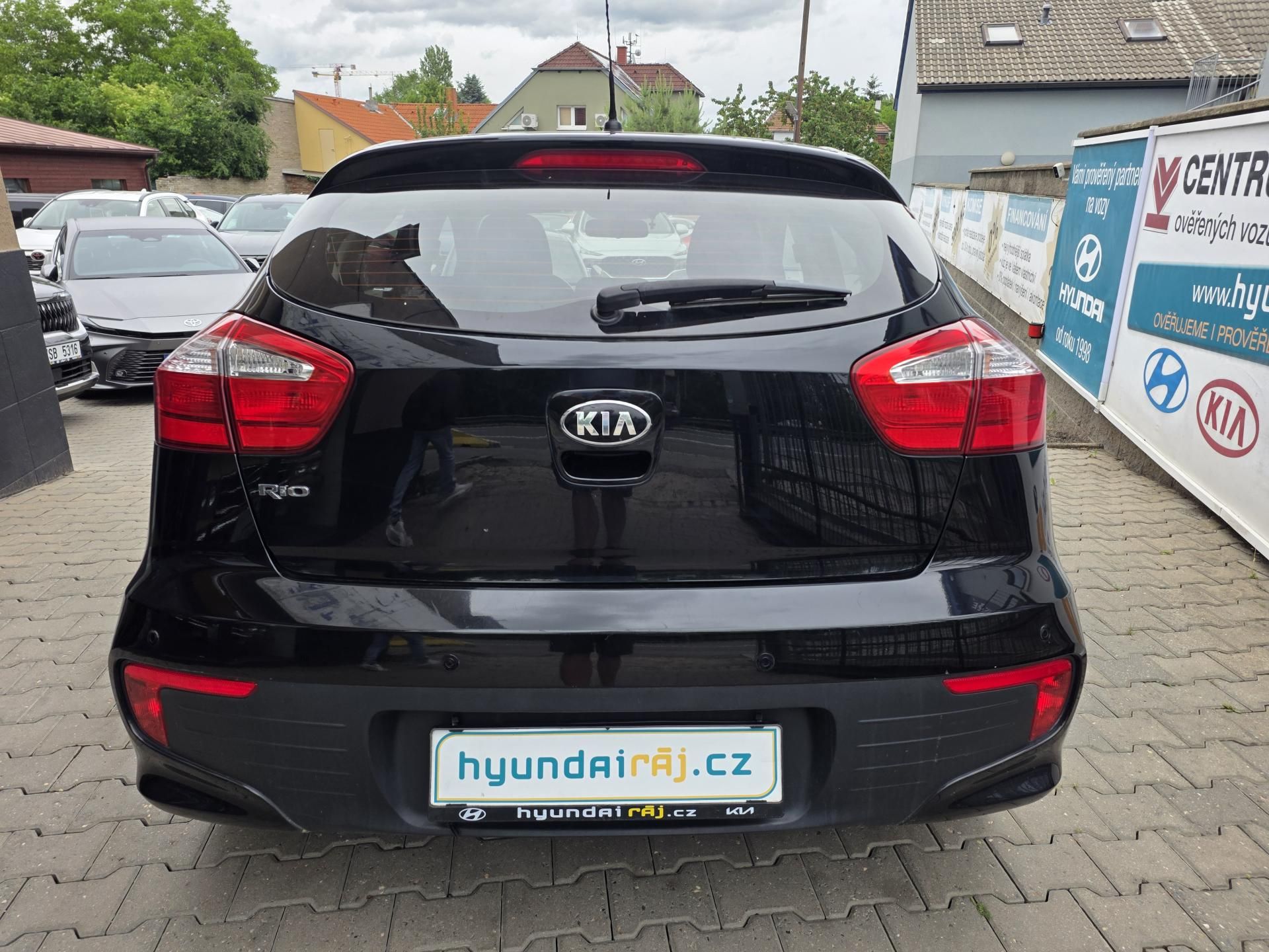 Kia Rio, 1.2-KLIMA-SENZORY-CENTRÁL - fotka 6