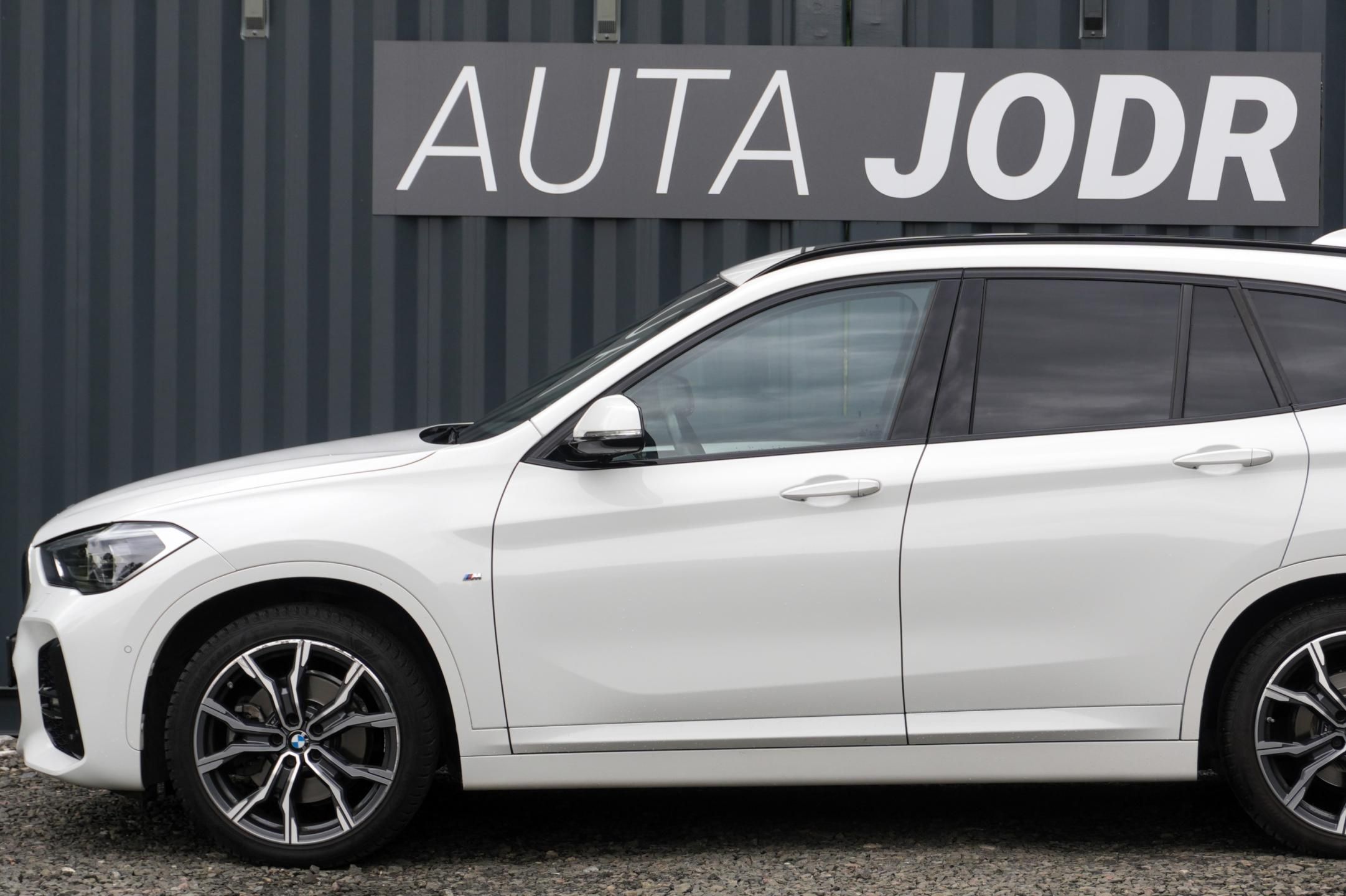 BMW X1, 20d xDrive, Pano, H/K, ČR, ACC - fotka 2