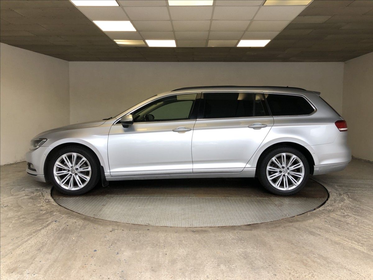 Volkswagen Passat, 1,6 TDI - fotka 4