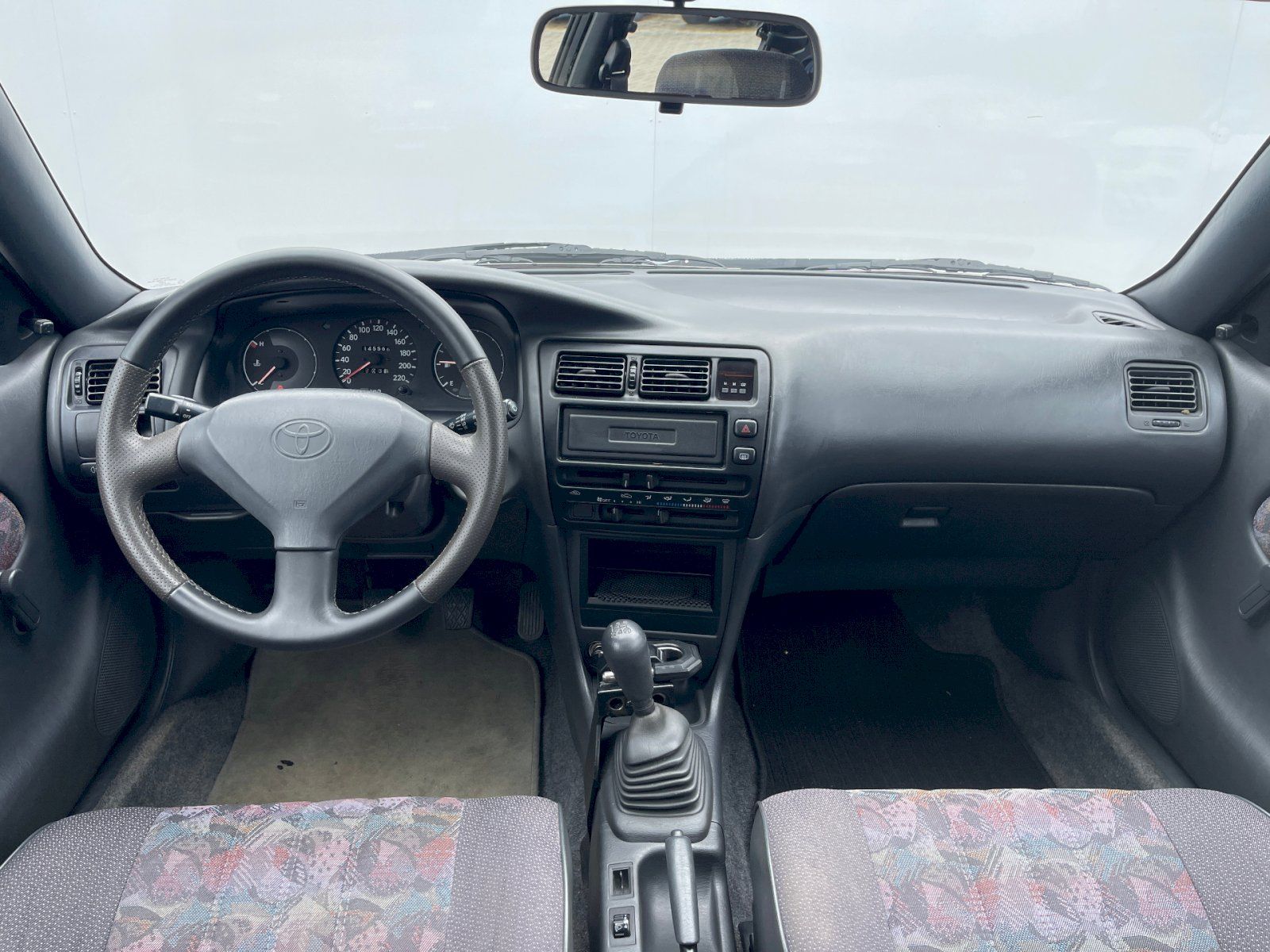 Toyota Corolla, 1.4 / 55 kW XLi - fotka 5