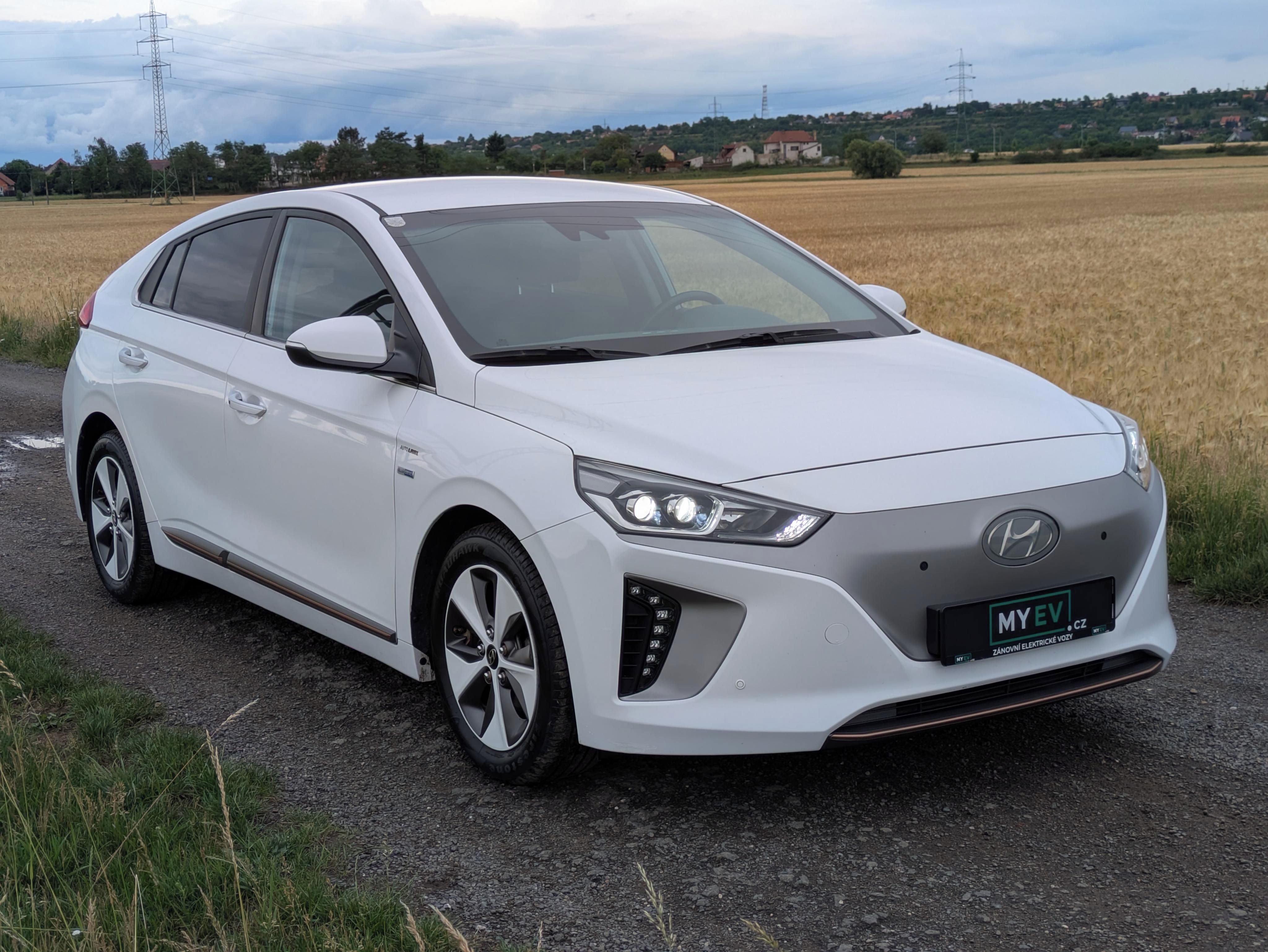 Hyundai Ioniq, 28kWh STYLE, PLNÝ SERVIS, 100%