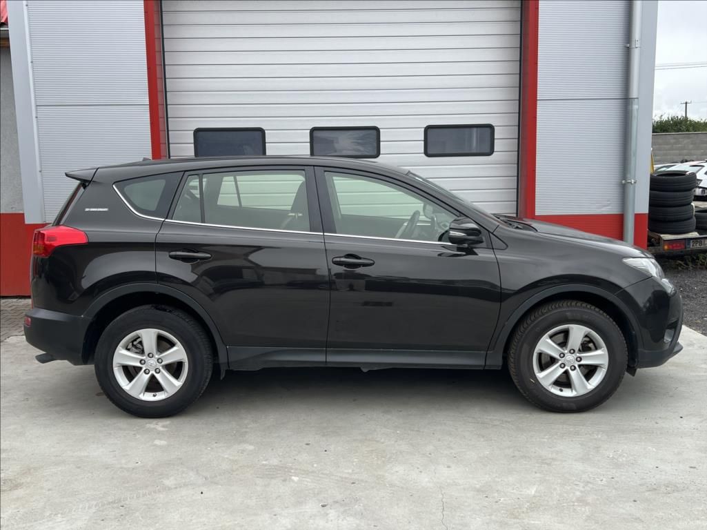 Toyota Rav4, 2,0 D-4D ACTIVE - fotka 6