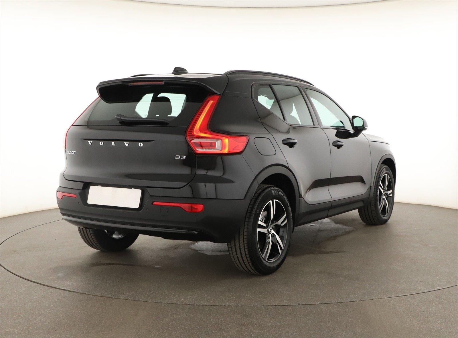 Volvo XC40, B3, Plus - fotka 5