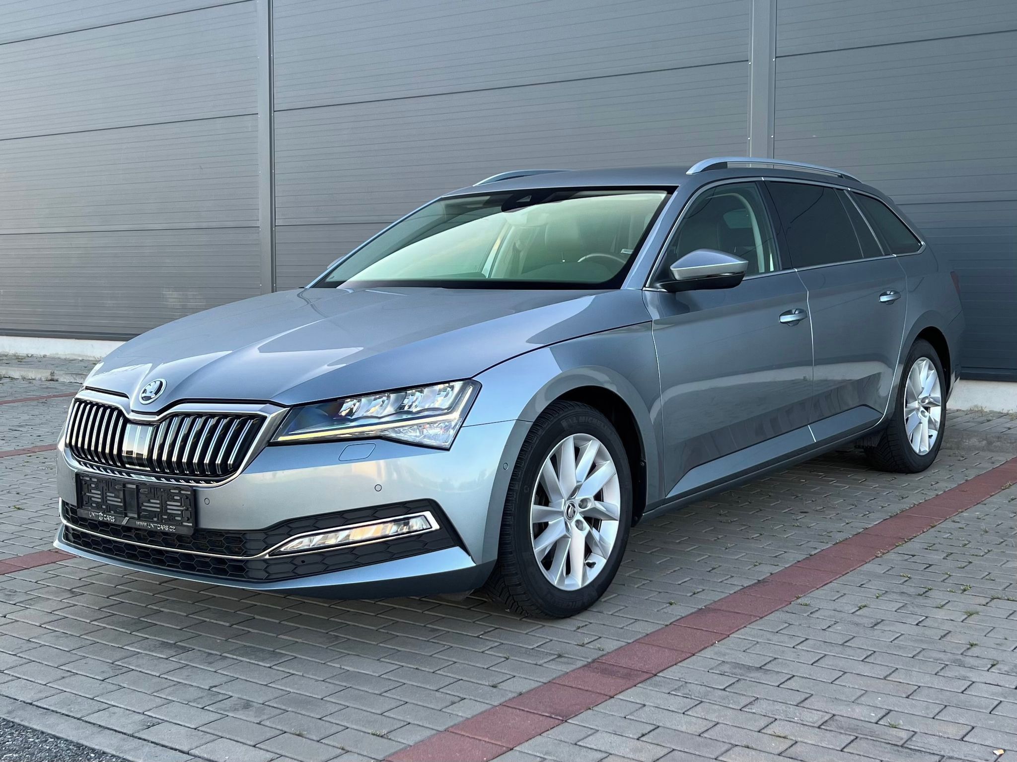 Škoda Superb, 2.0TDI-STYLE-P.KAMERA-EL.TAŽNÉ