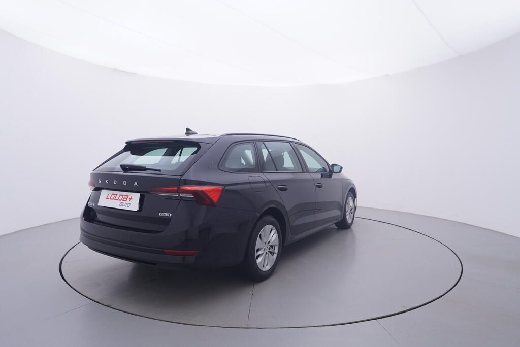 Škoda Octavia, Ambition 1.5 TSI 110 kW - fotka 5