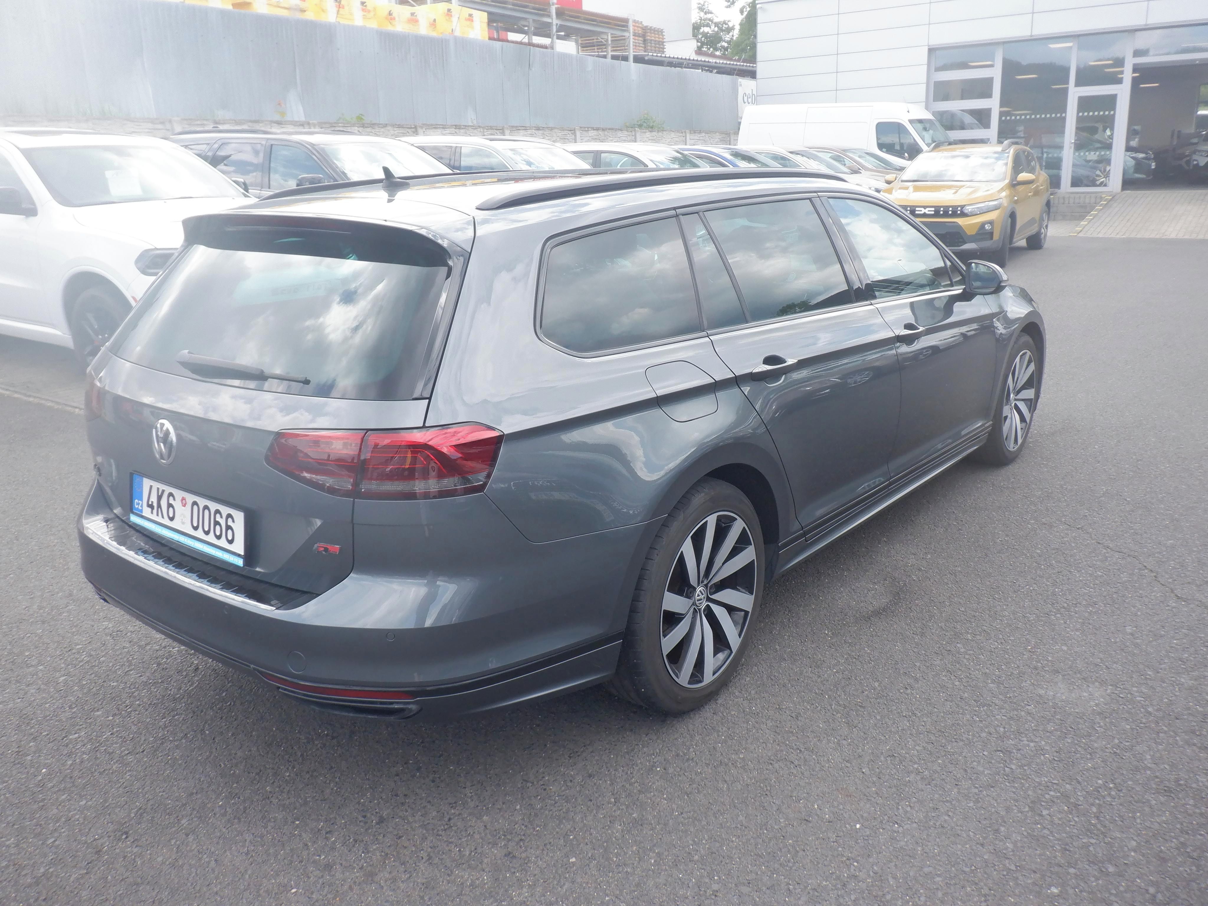 Volkswagen Passat, 2.0 TDI R-Line,DSG,DPH - fotka 5