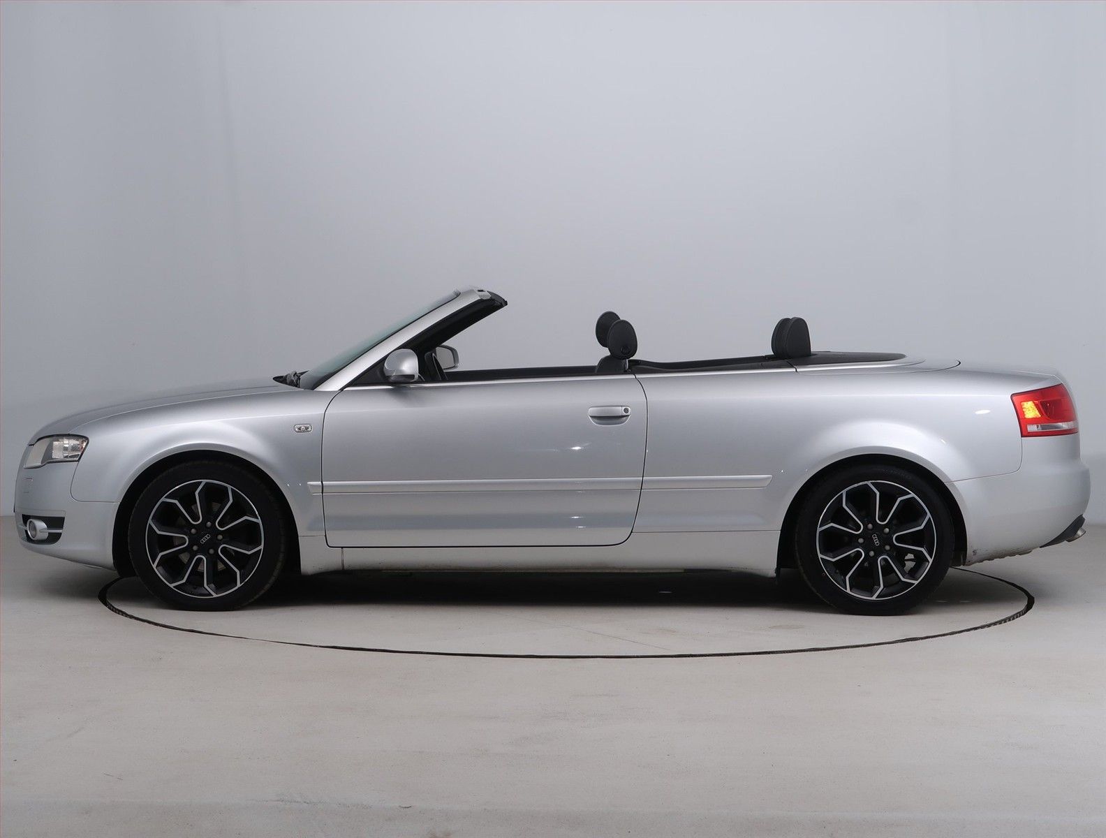Audi A4, 2.0 TDI, Serv.kniha - fotka 3