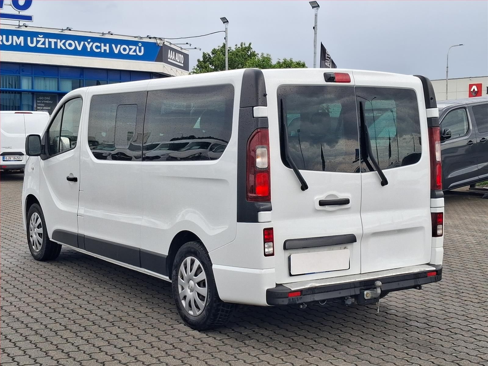 Opel Vivaro, 1.6 CDTI, Bus, 9Míst, Klima - fotka 4