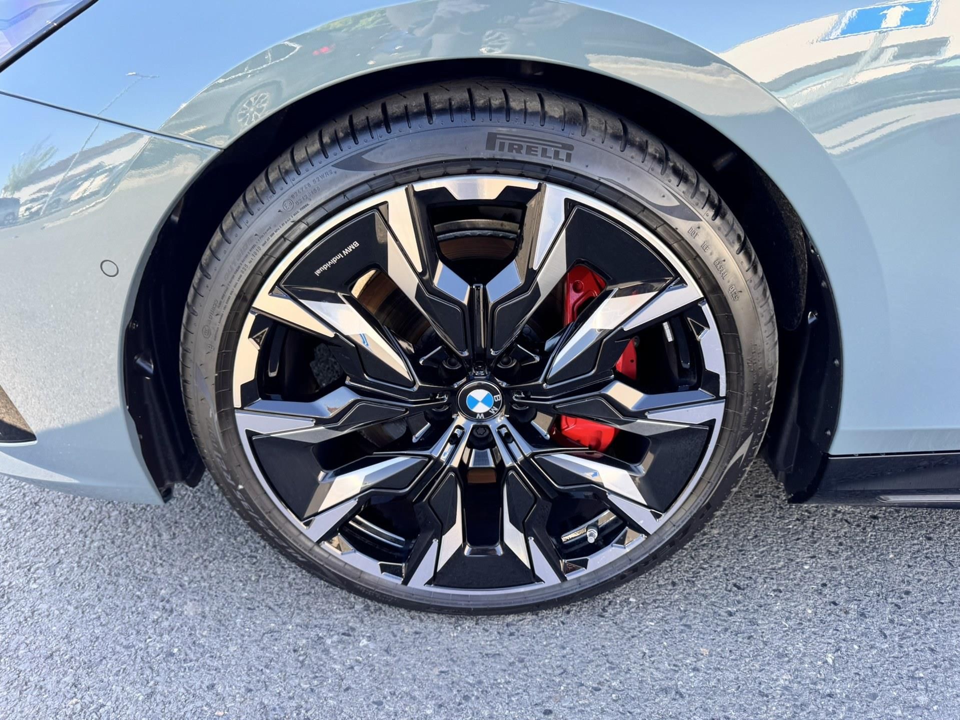BMW i5, i5 M60 xDrive M PRO - fotka 4