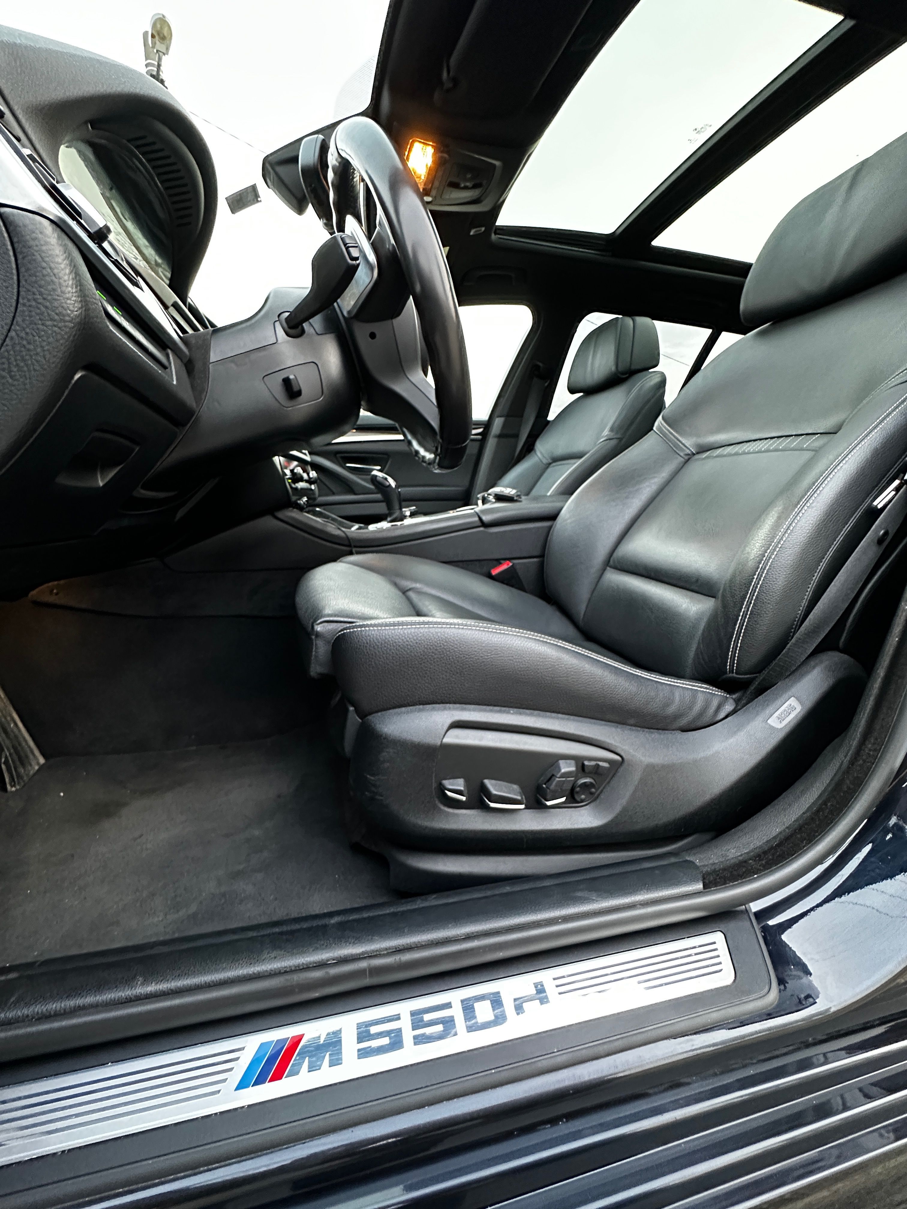 BMW Řada 5, BMW M550d Xdrive, 280kW, HeadU - fotka 4