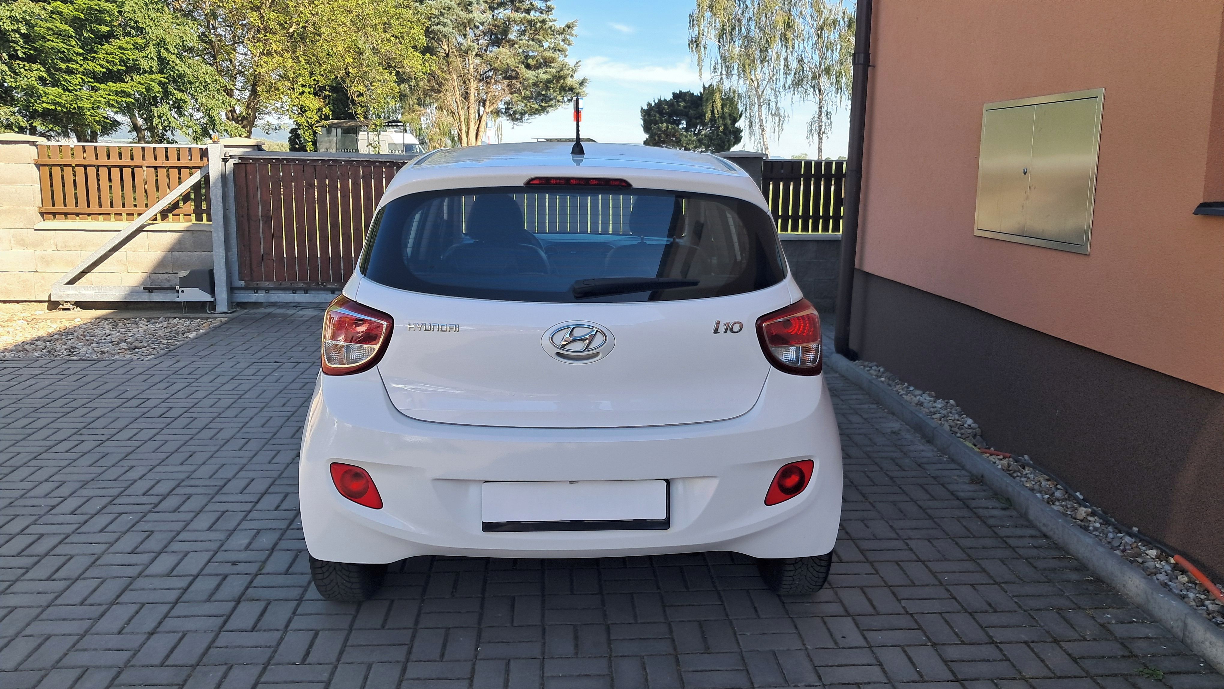 Hyundai i10, 1.0i / 1.MAJITEL ČR 79 000KM - fotka 5