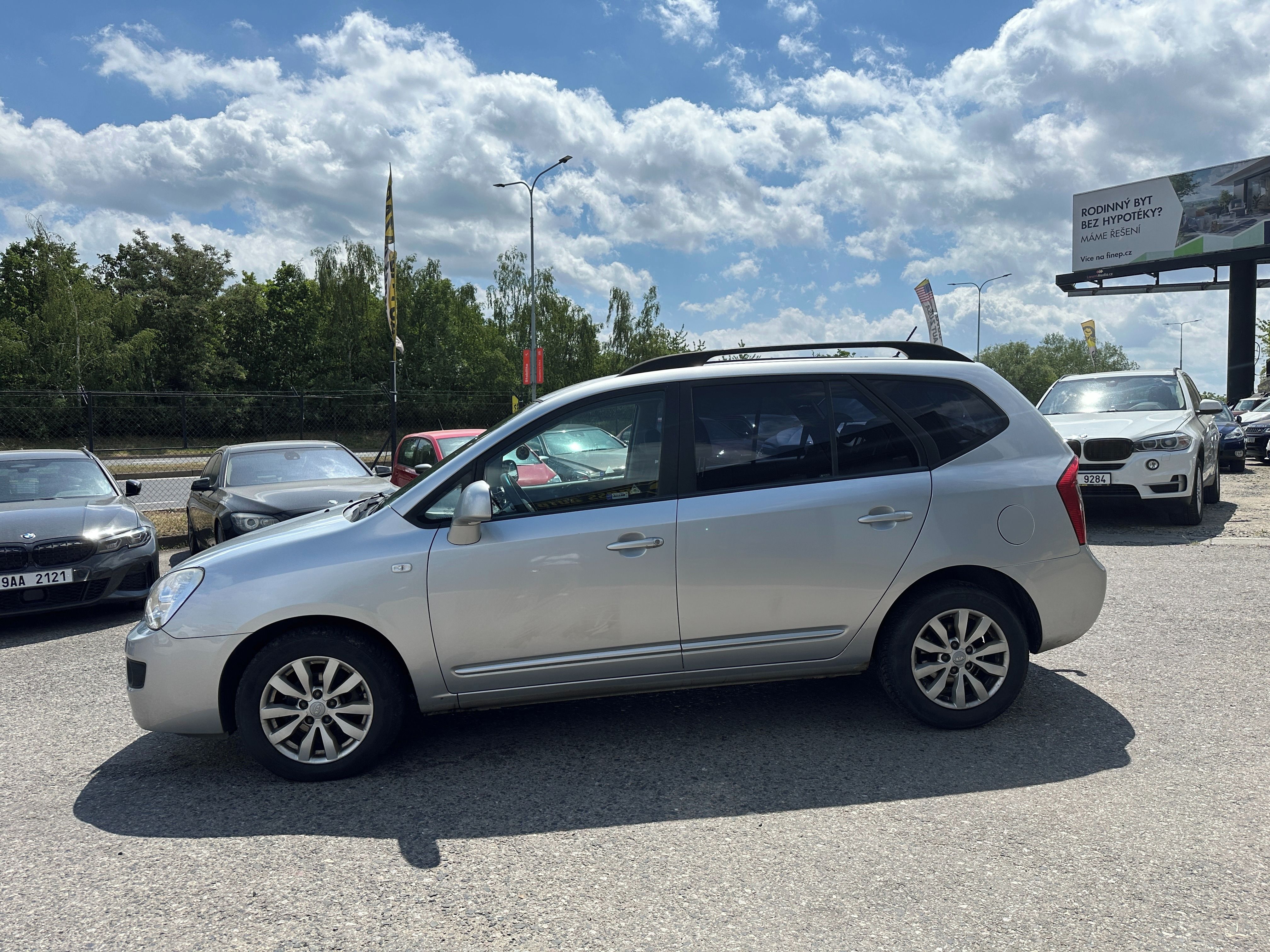 Kia Carens, Kia Carens 2010 - fotka 5