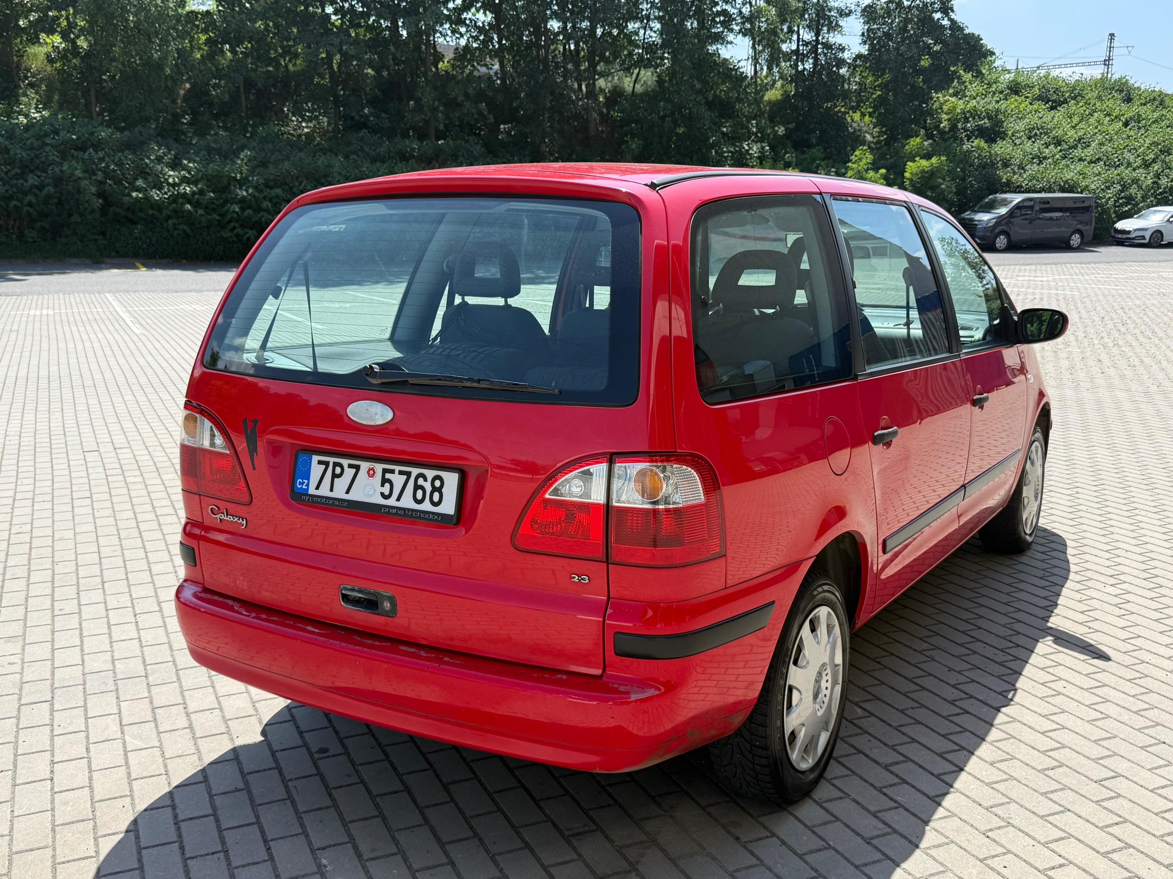 Ford Galaxy, 2.3i, 103kw Nová STK Automat - fotka 5