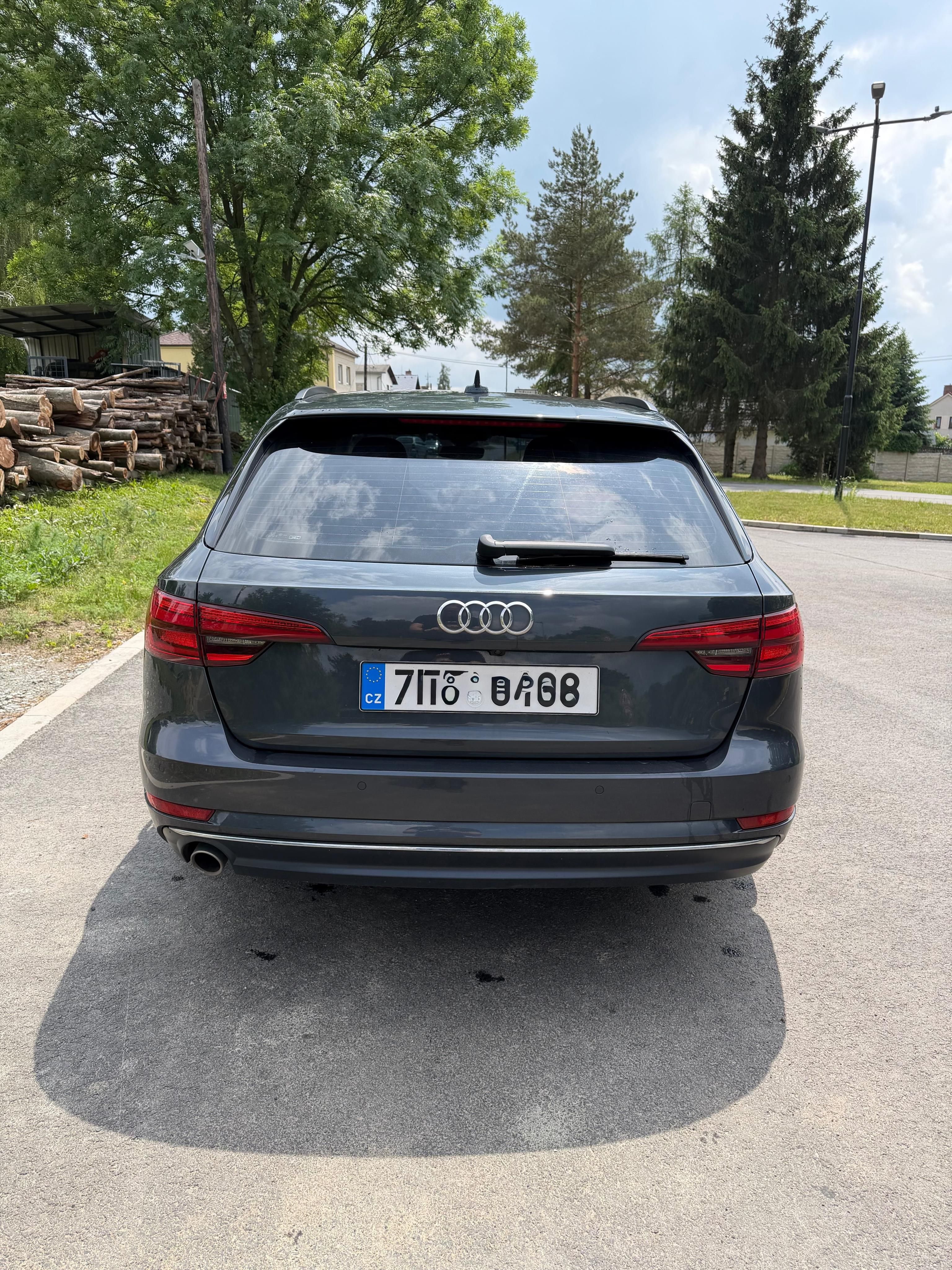Audi A4 Avant, Audi A4 Avant 2.0 TDI 110 kW - fotka 6