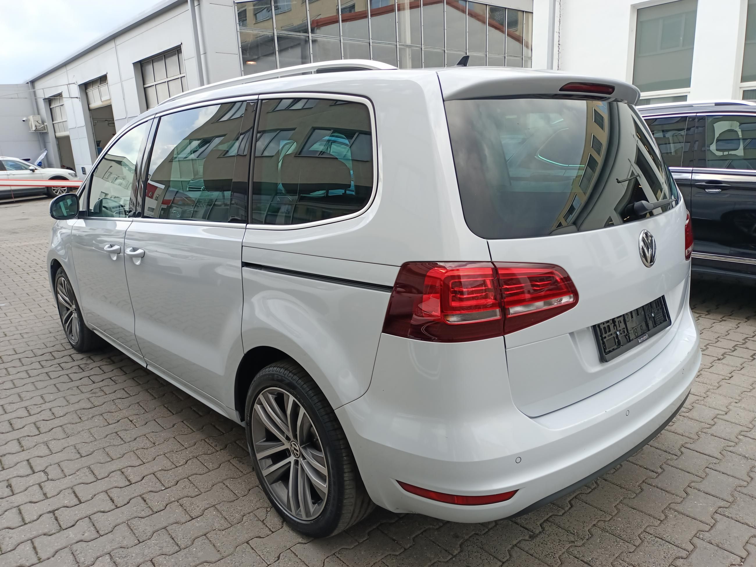 Volkswagen Sharan, 2.0TDI 110kW Highline / 7-míst - fotka 4