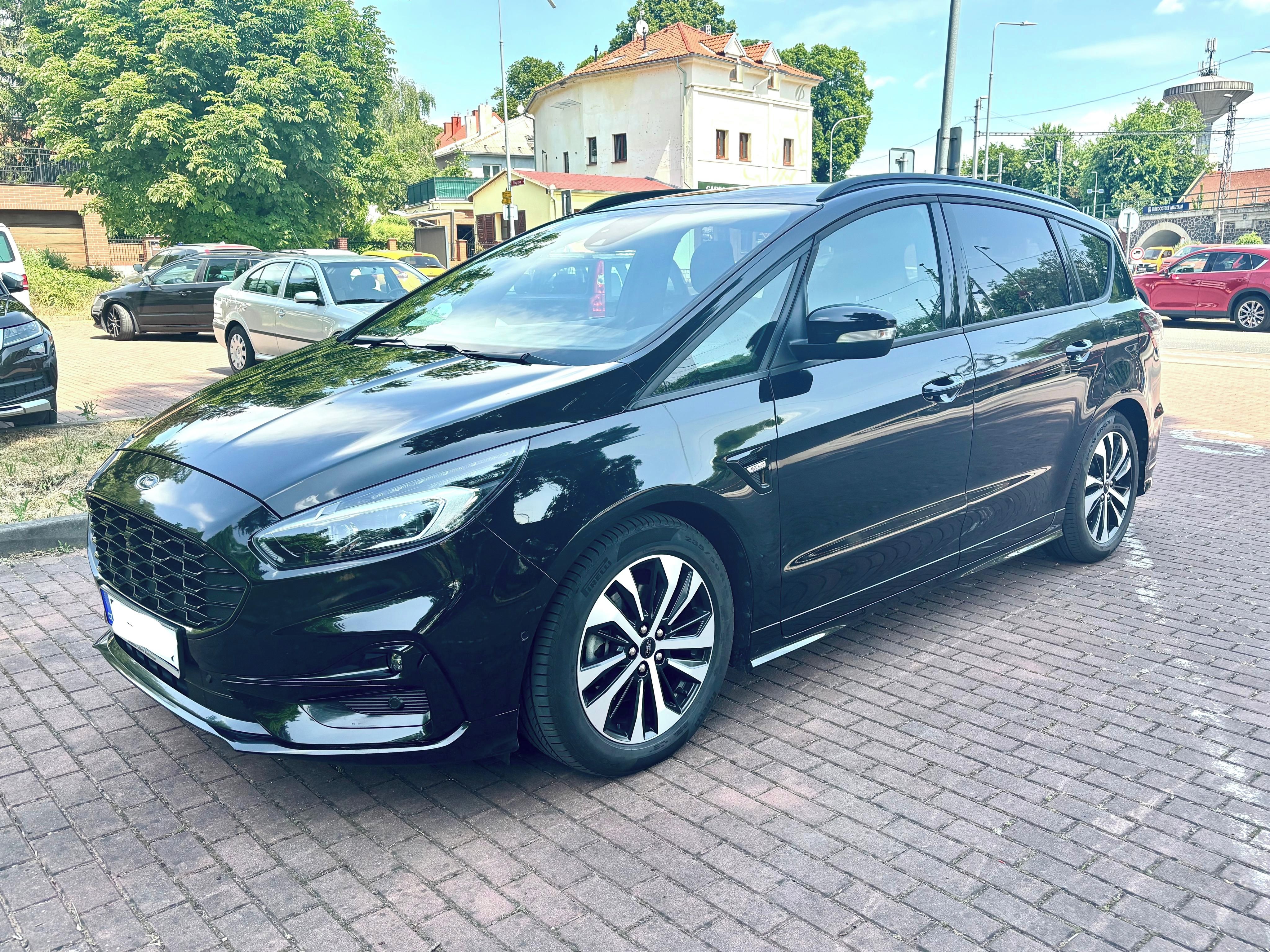 Ford S-MAX, 2,5 Hybrid ST Line 110 KW - fotka 2
