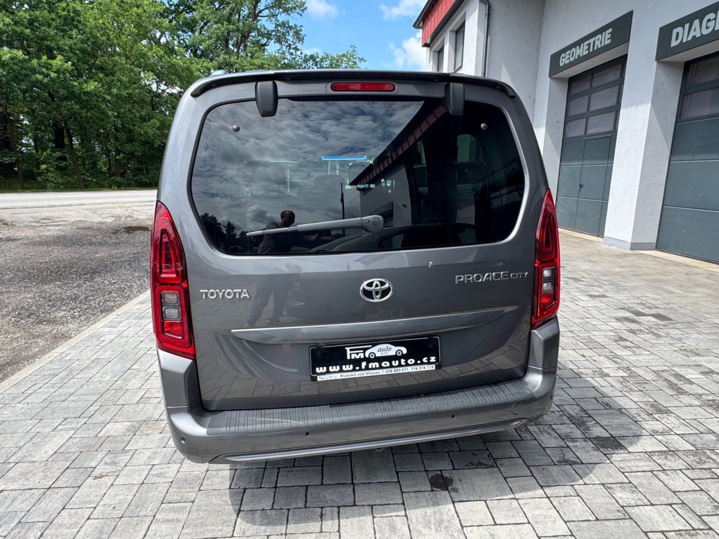 Toyota Proace City Verso, 1.2, 7míst, automat - fotka 6