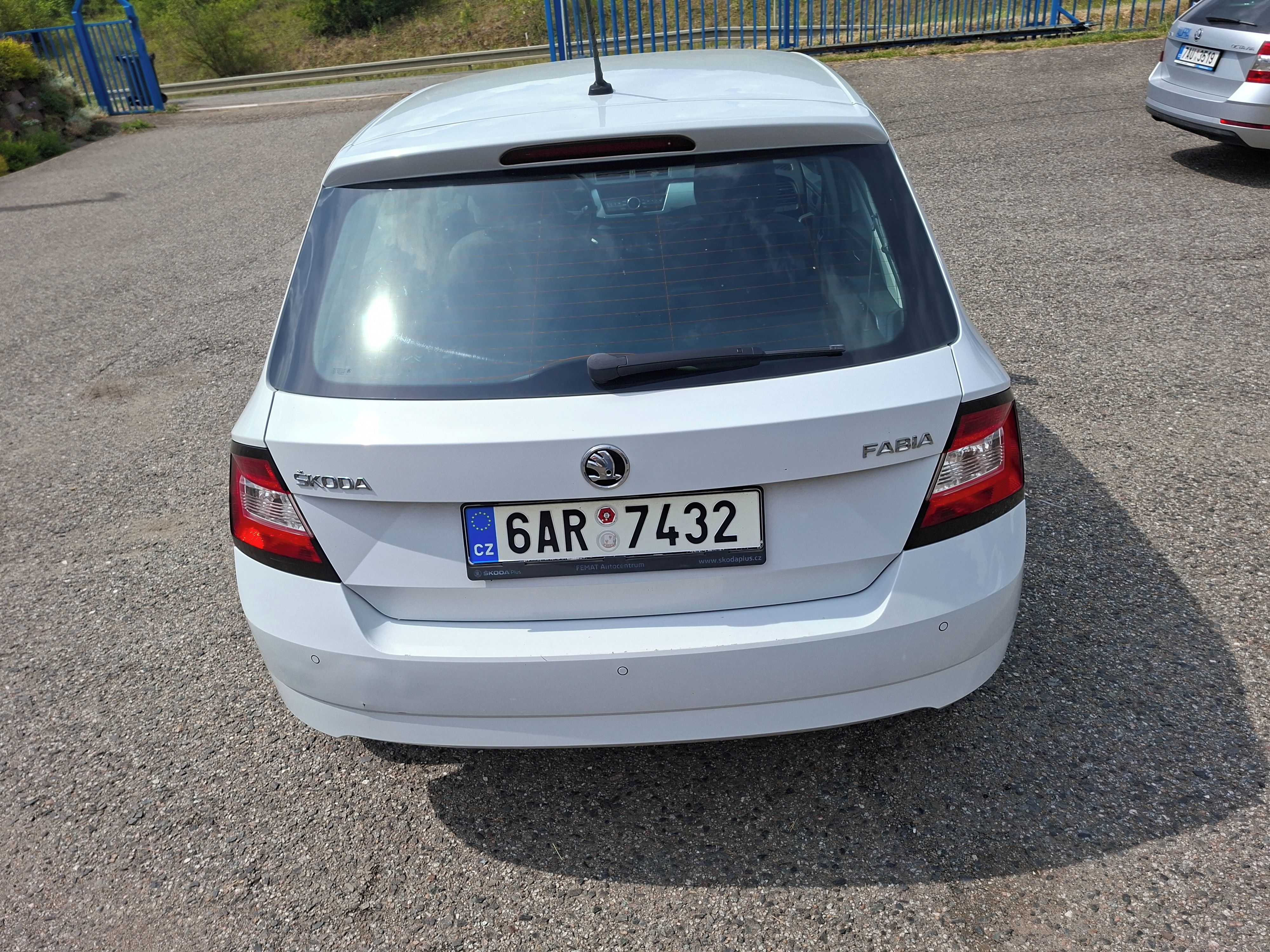 Škoda Fabia, 1,0MPI 55kW - fotka 6