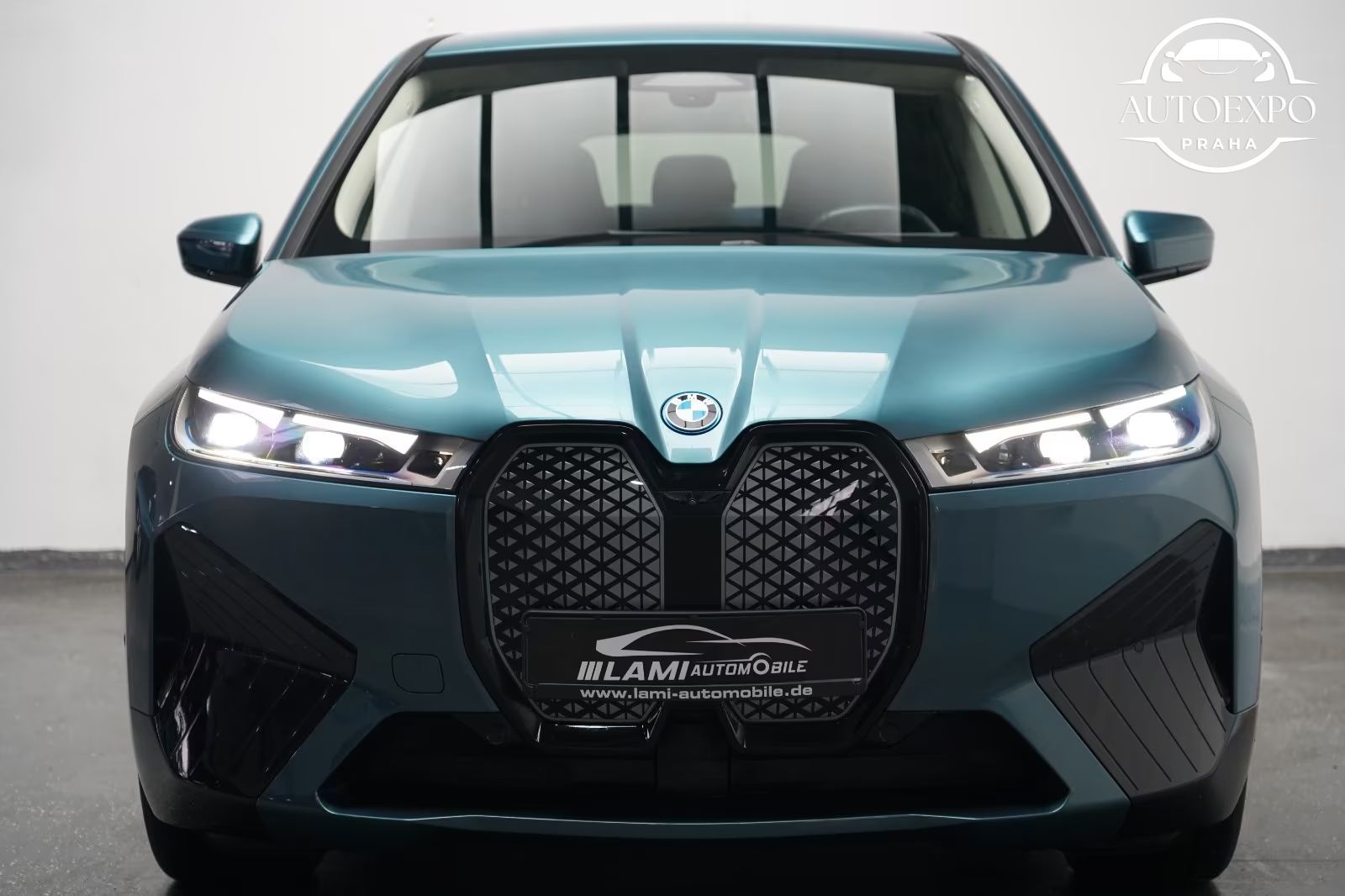 BMW iX, 40 xDrive EDITION SPORT - fotka 2