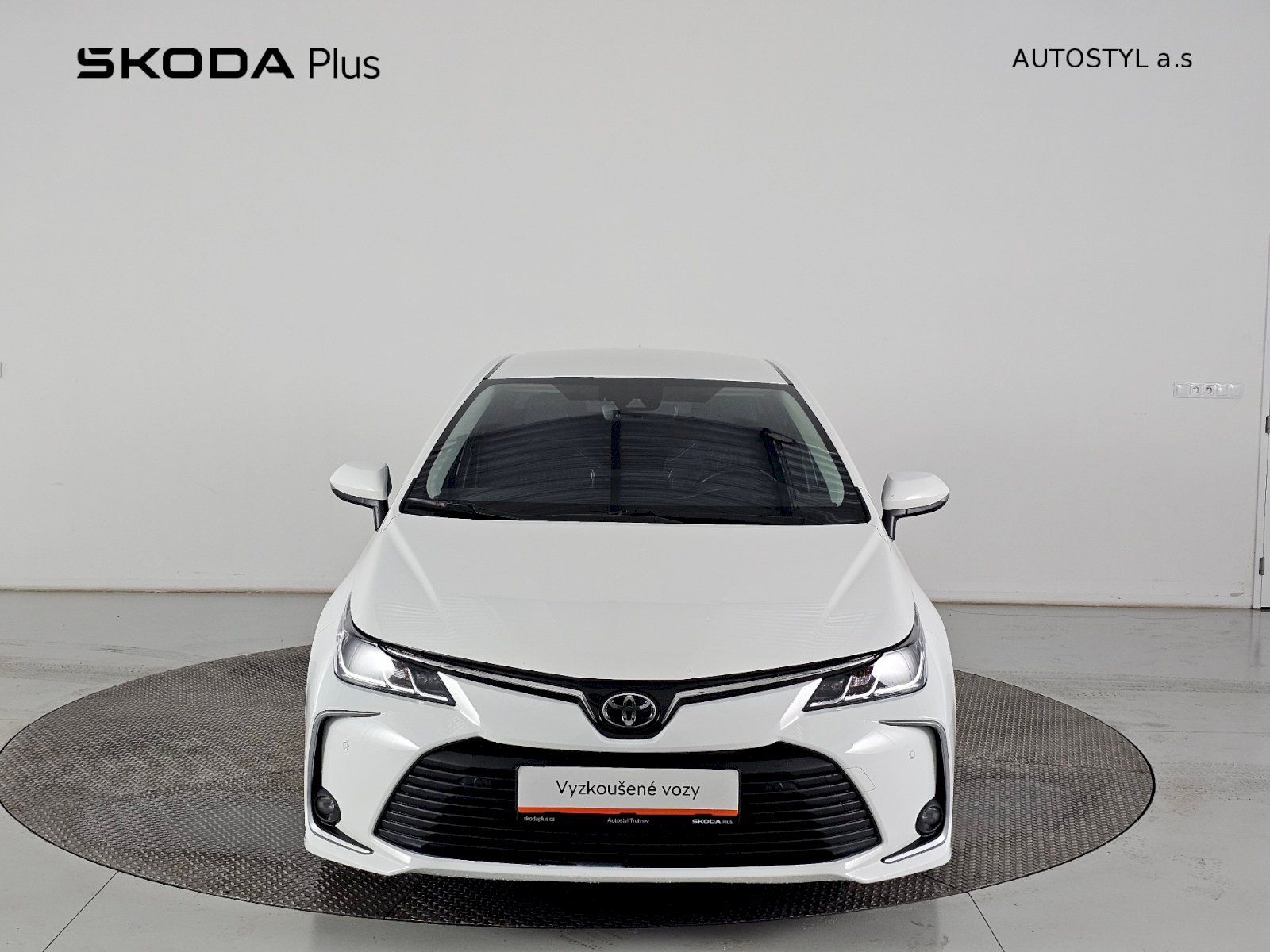 Toyota Corolla, 1.5i CVT COMFORT TECH - fotka 4