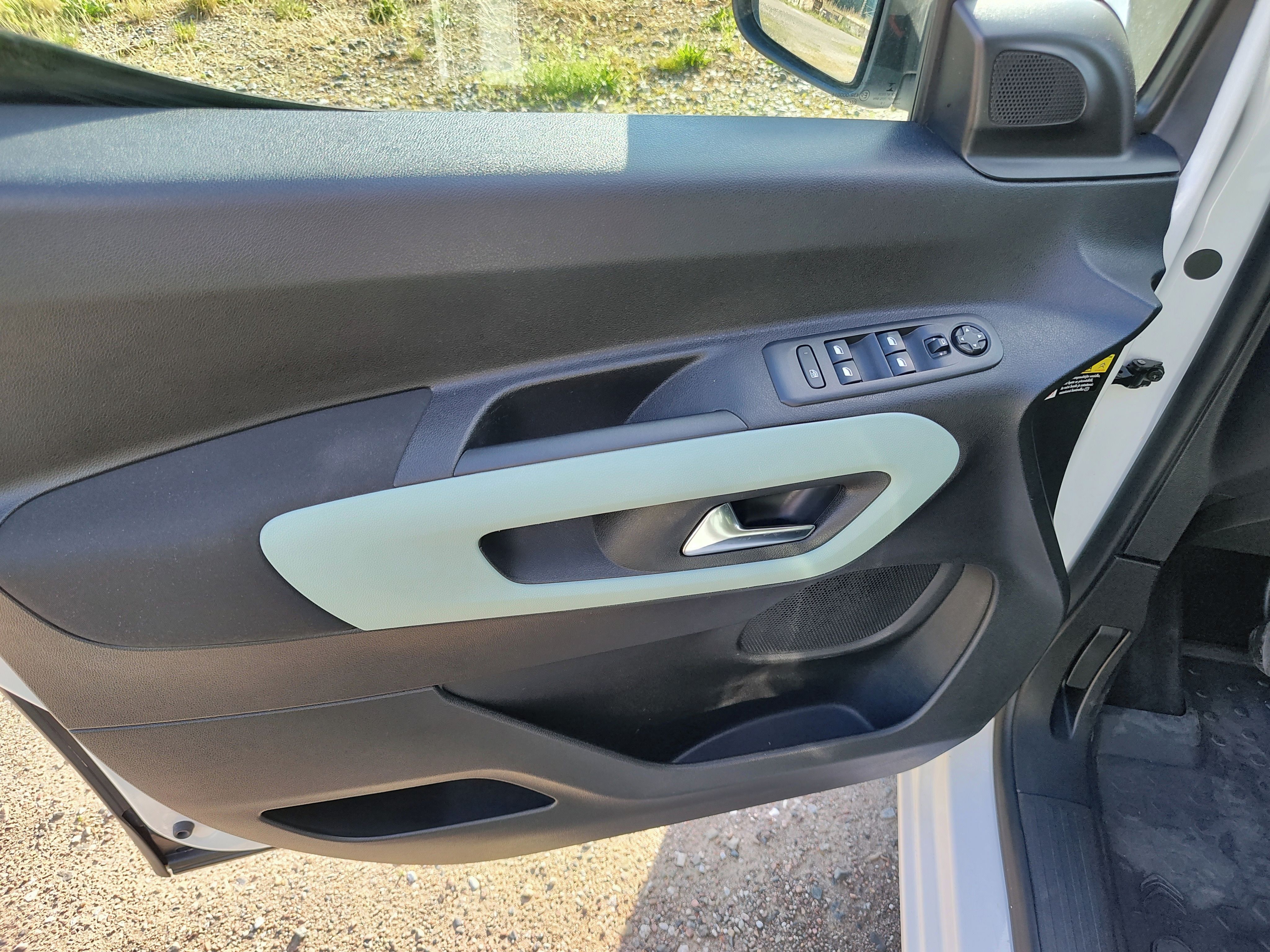 Citroën Berlingo, 1,5Blue Hdi 1.Majitel ČR Původ - fotka 5