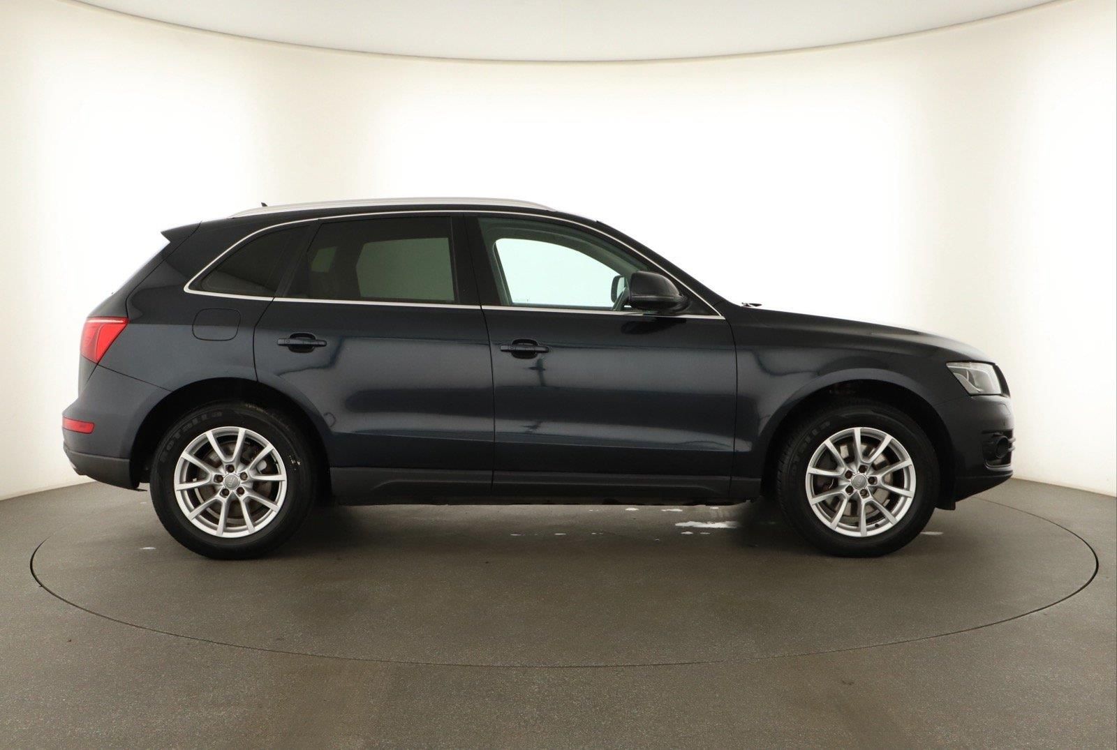 Audi Q5, 3.0 TDI, Exclusive, 4X4 - fotka 6
