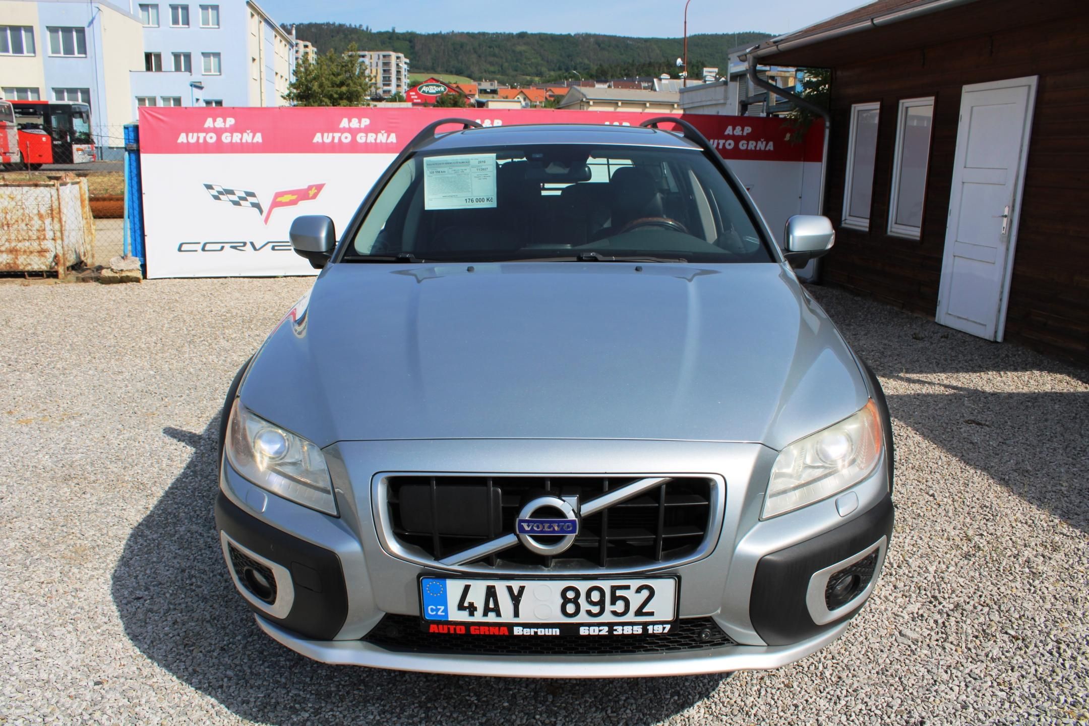 Volvo XC70, 2,4d D5 XENONY KŮŽE KLIMA ALU - fotka 2