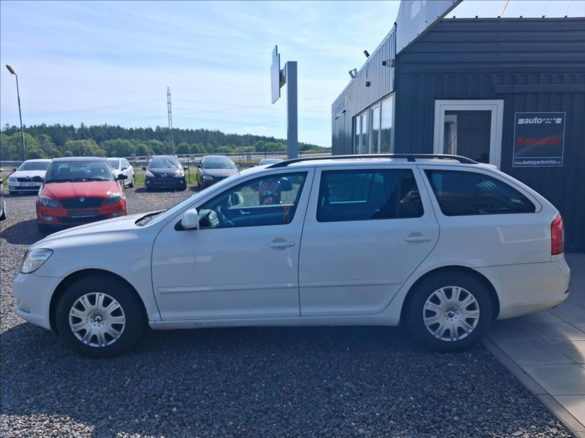 Škoda Octavia, 1,4 90kw - fotka 4