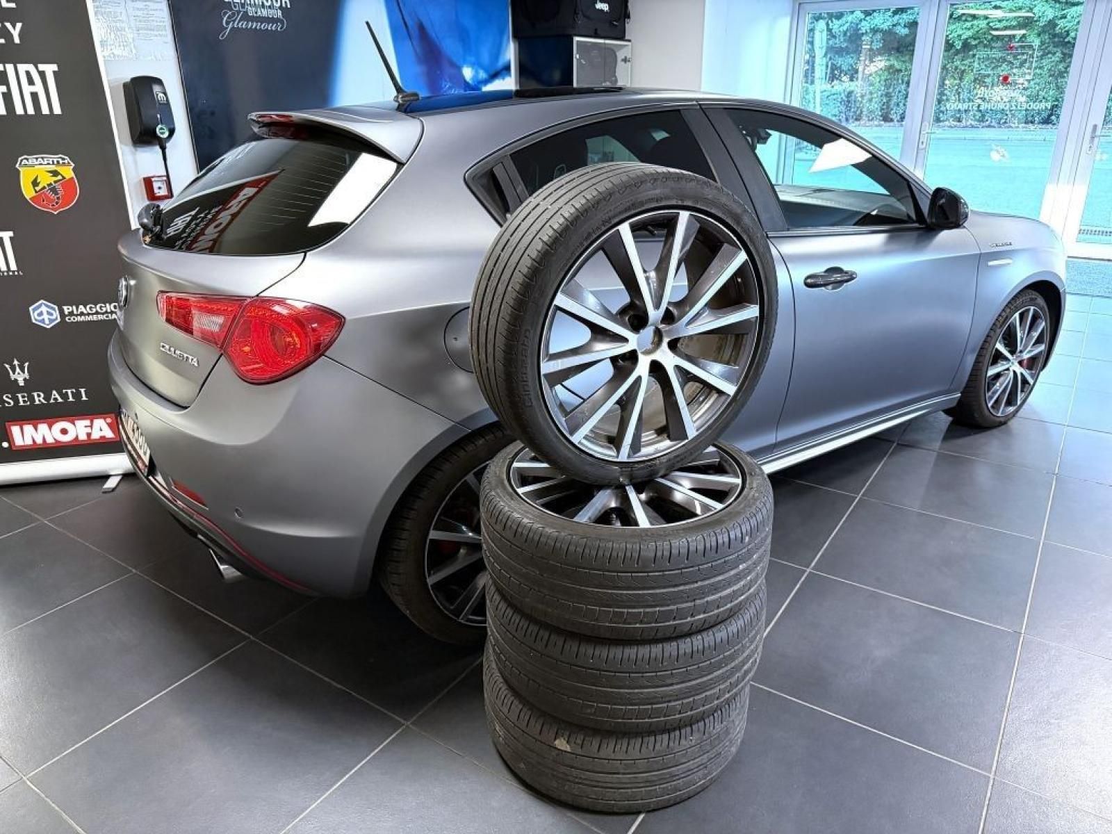 Alfa Romeo Giulietta, 1750 TBi 240k TCT Veloce - fotka 5
