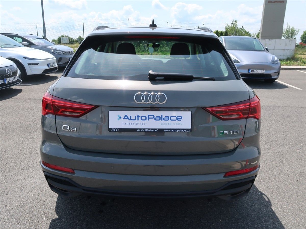 Audi Q3, 2,0 TDI S-Line ČR 1.maj ZÁRUKA - fotka 6