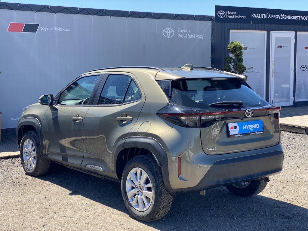 Toyota Yaris Cross, 1.5HEV, ČR-1m, Comfort, DPH - fotka 5