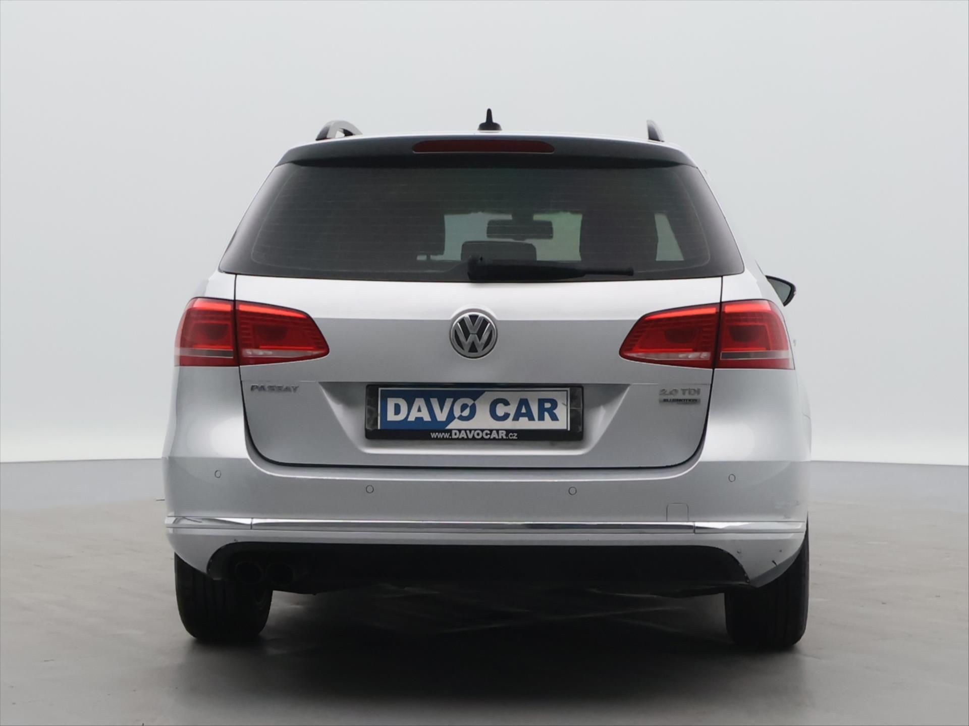 Volkswagen Passat, 2,0 TDI 103kW DSG Xenon Navi - fotka 6
