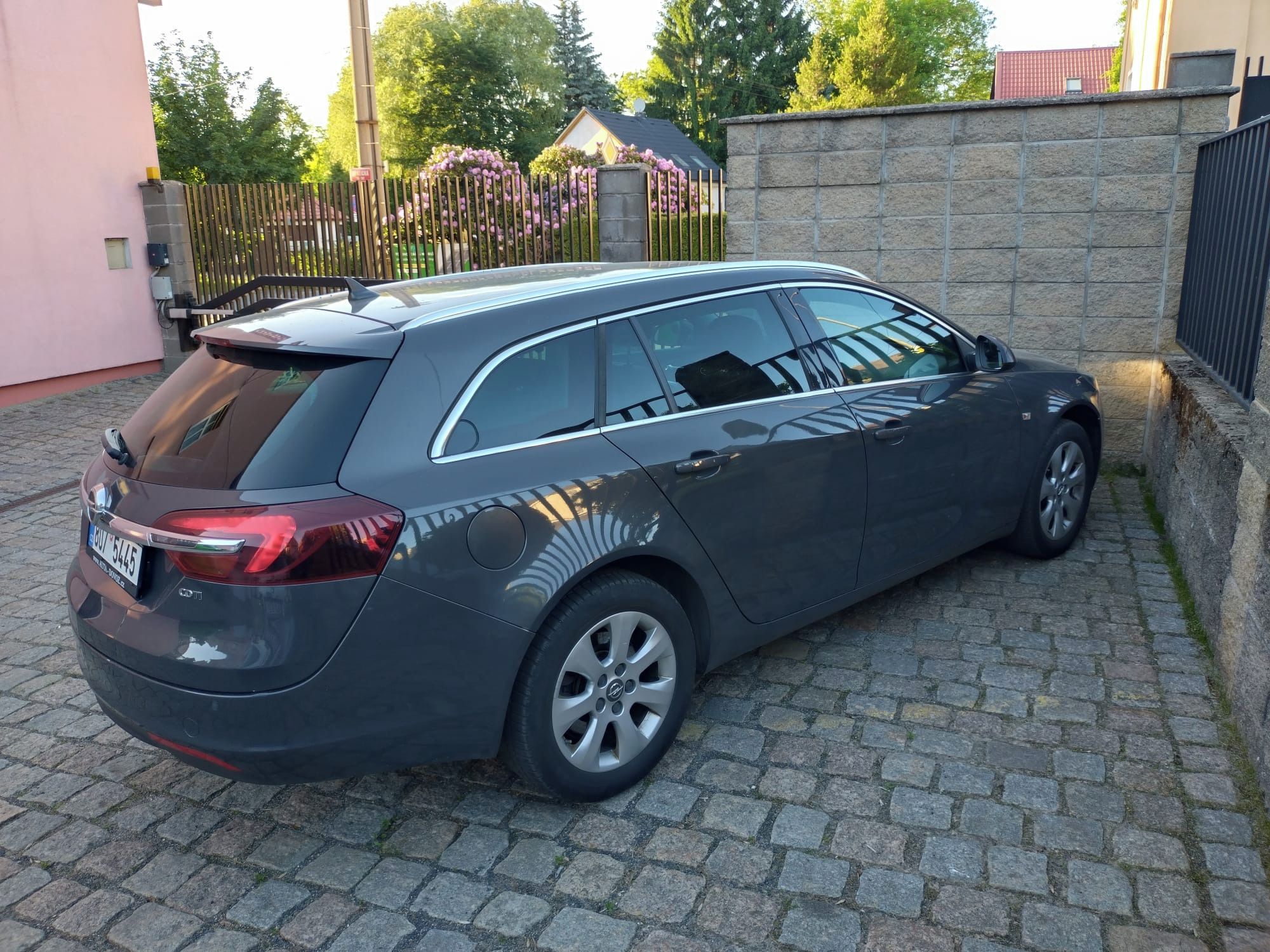Opel Insignia, 2.0 CDTi bixenon, automat - fotka 3
