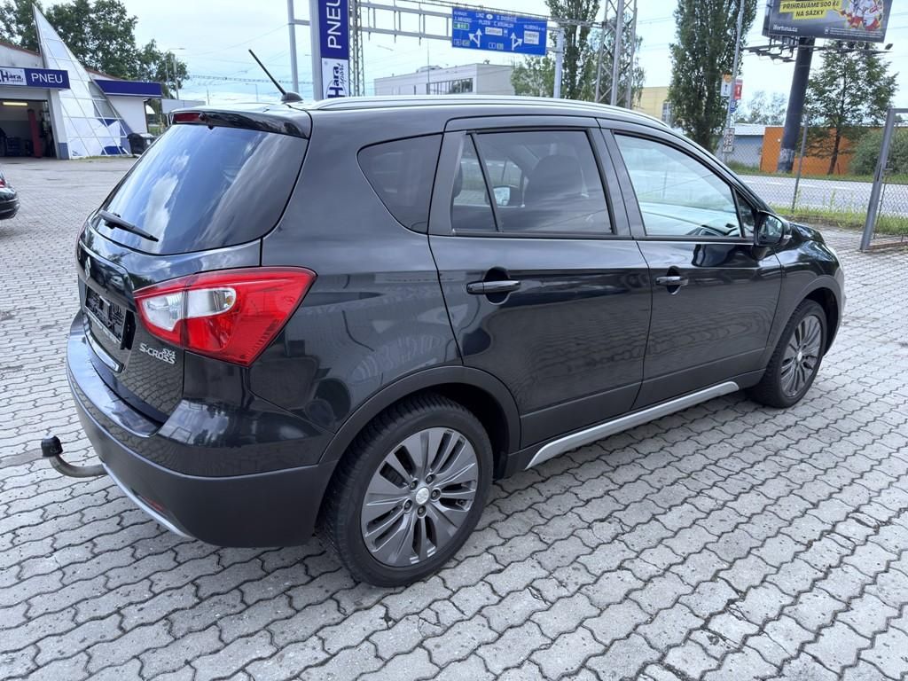 Suzuki SX4 S-Cross, 1.6i 88 kW navi. tažné zař. - fotka 5