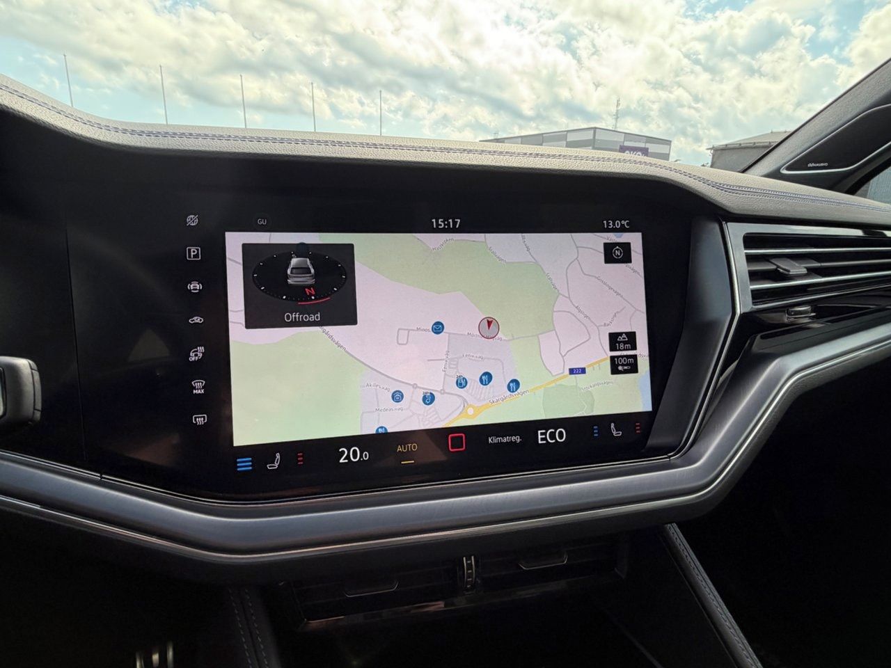 Volkswagen Touareg, R eHybrid 4M Pano DYN Venti - fotka 6