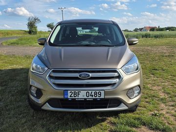 Ford Kuga 1.5 jako novy