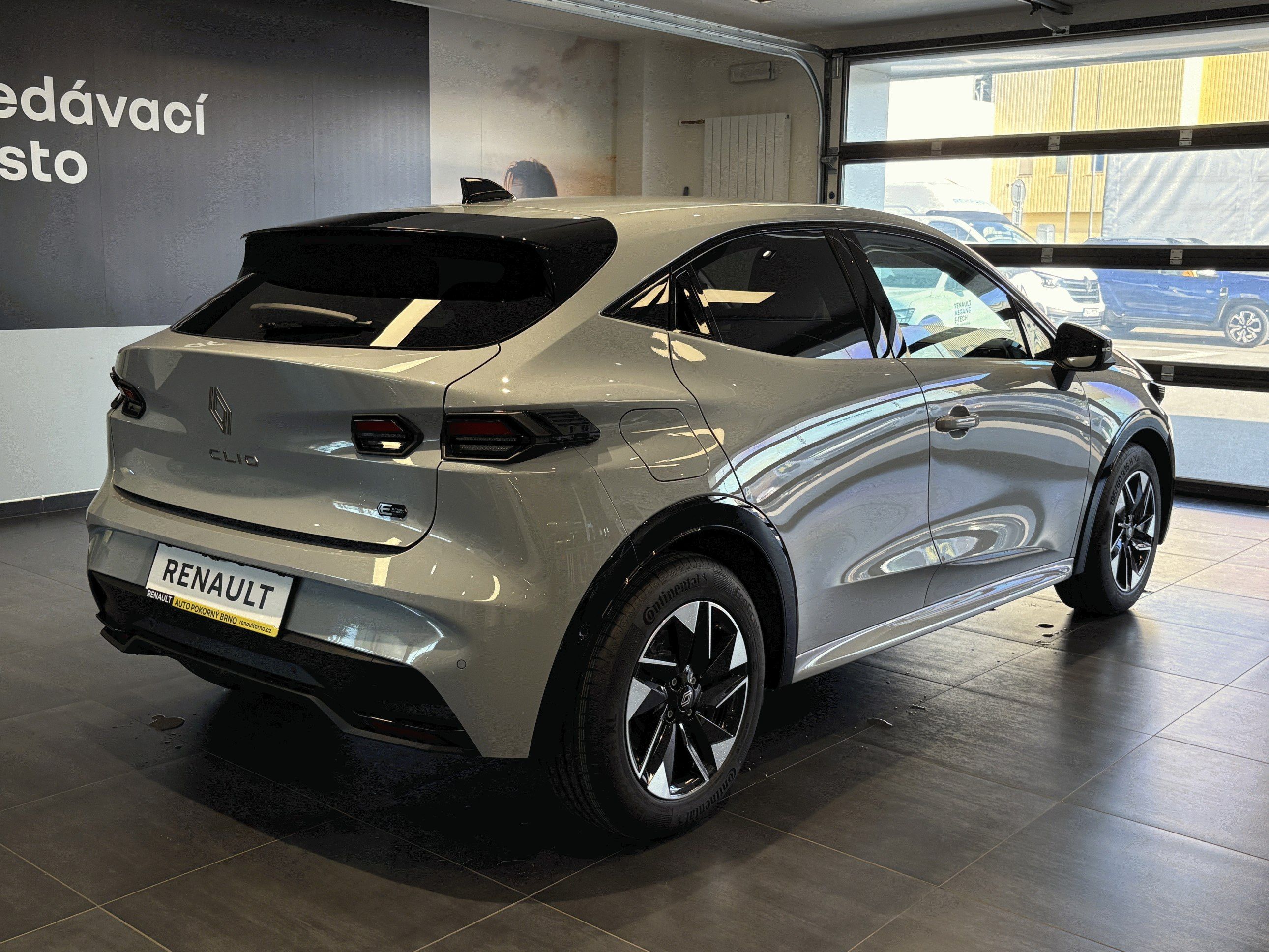 Renault Clio, techno full hybrid E-Tech 160 - fotka 3