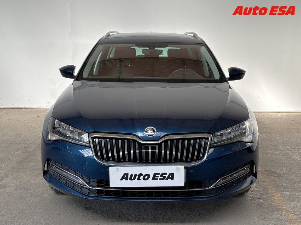 Škoda Superb, 2.0 TDi,1.maj,ČR - fotka 2