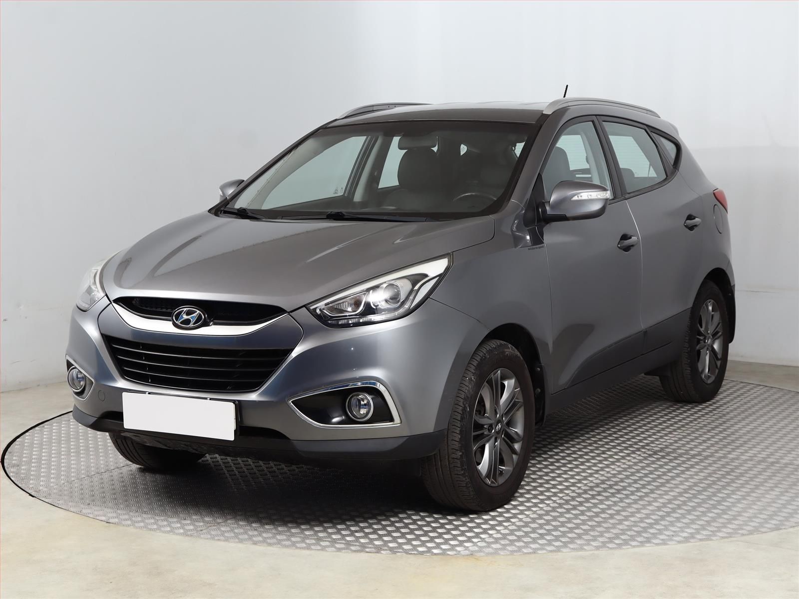 Hyundai ix35, 2.0 GDI, Serv.kniha, Kůže - fotka 2