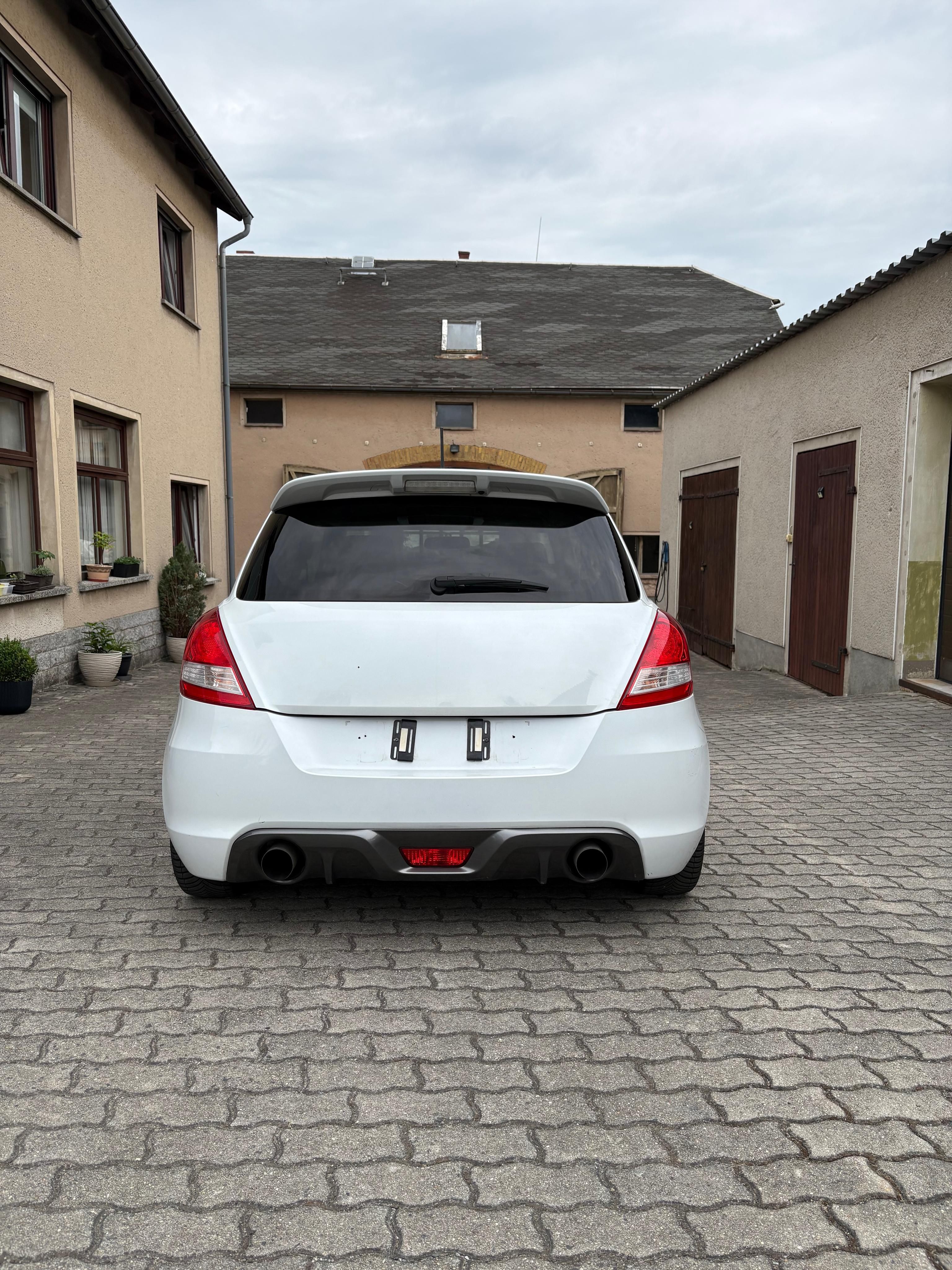 Suzuki Swift, Suzuki Swift Sport 1.6 100kw - fotka 4