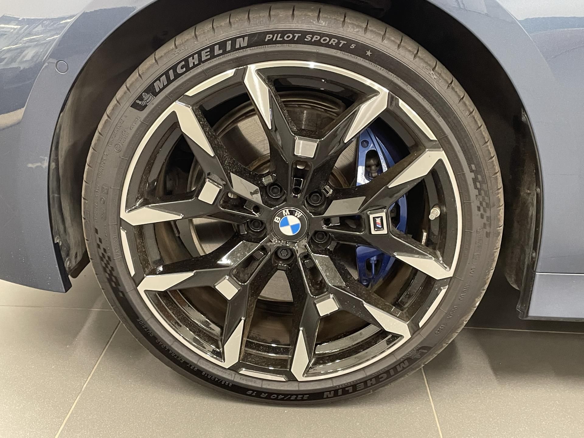 BMW Řada 3, 320d xDrive Touring Tažné 360 - fotka 4