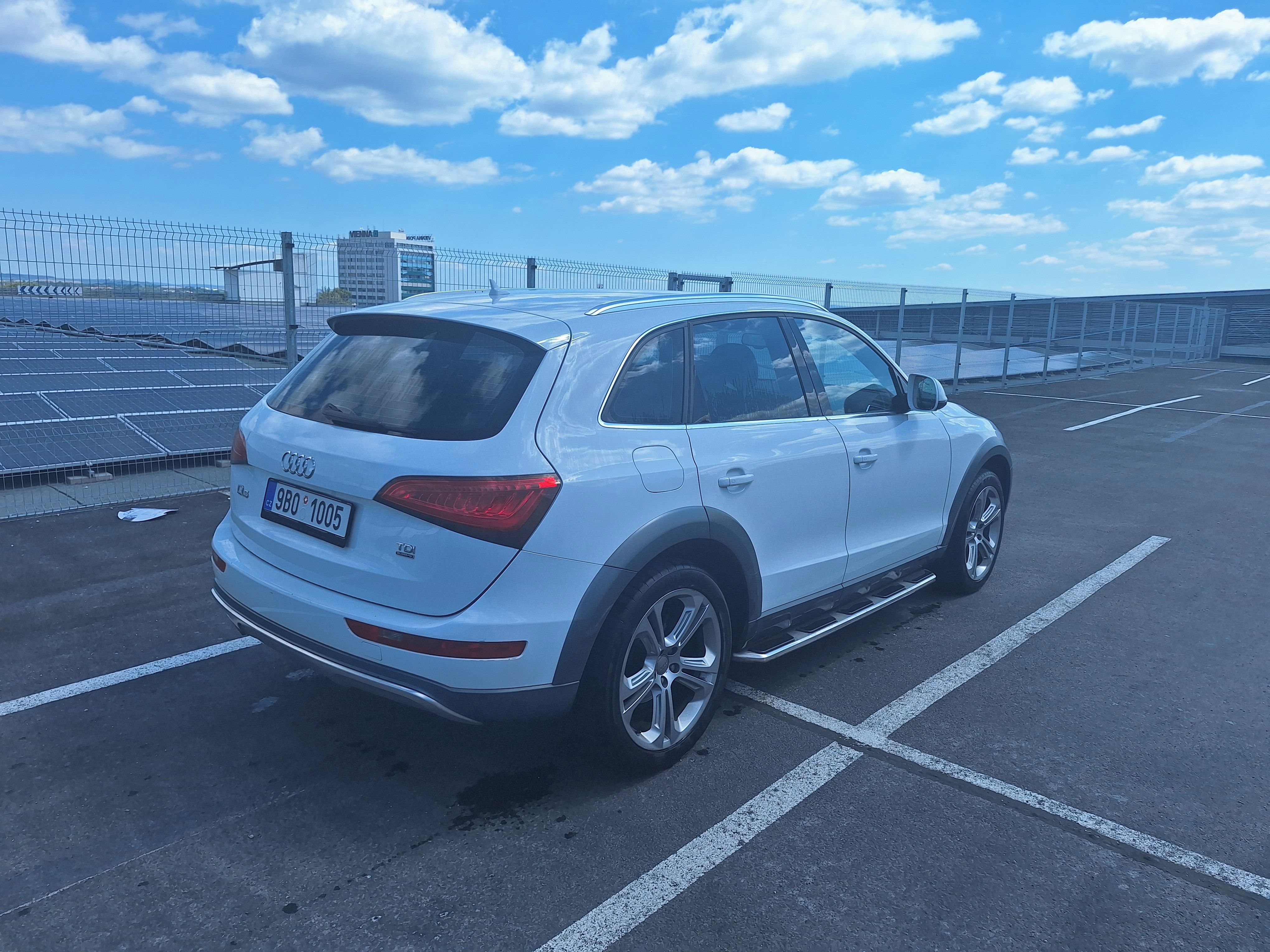 Audi Q5 - fotka 6