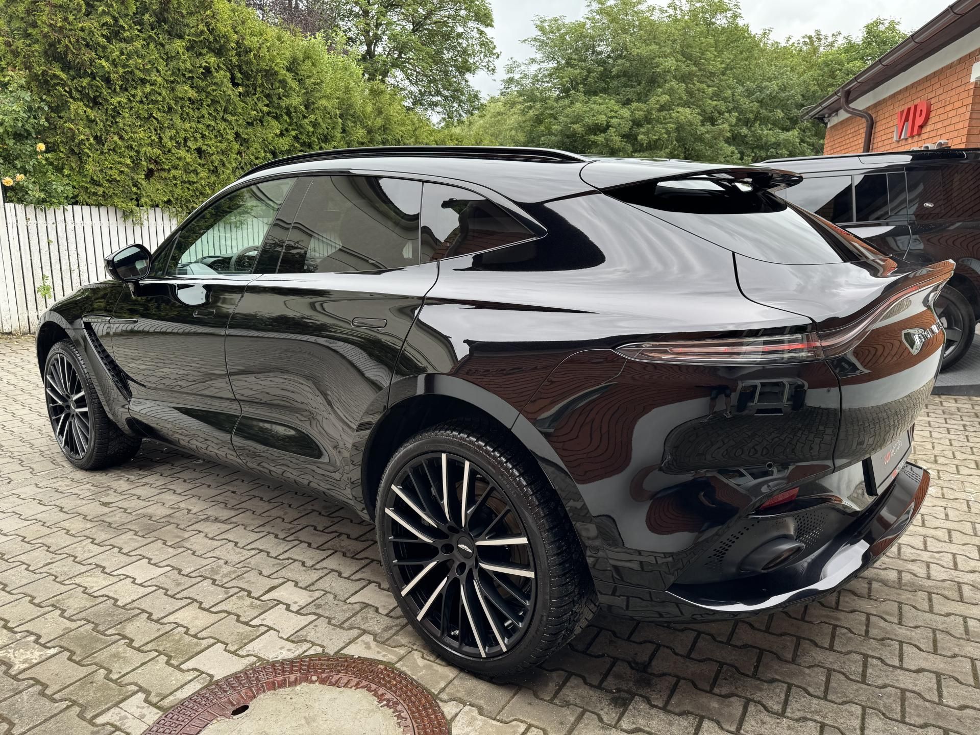 Aston Martin DBX, V8-BLACK-R23-ZÁRUKA-12TKM - fotka 3